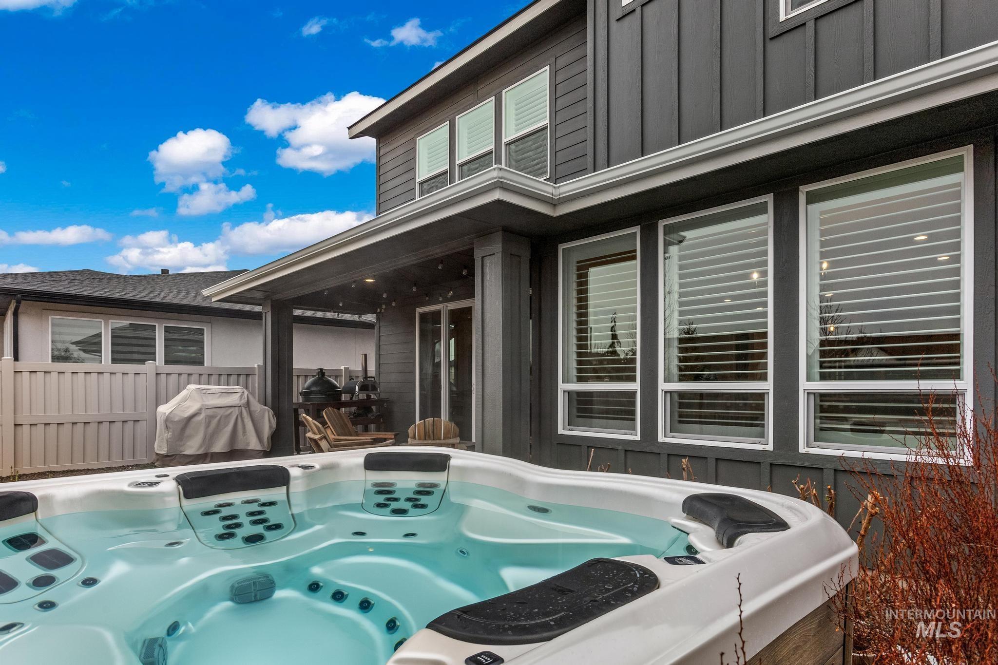 4026 E Cleary St, Meridian, Idaho 83642-8485, 4 Bedrooms, 2.5 Bathrooms, Residential For Sale, Price $798,900,MLS 98971907