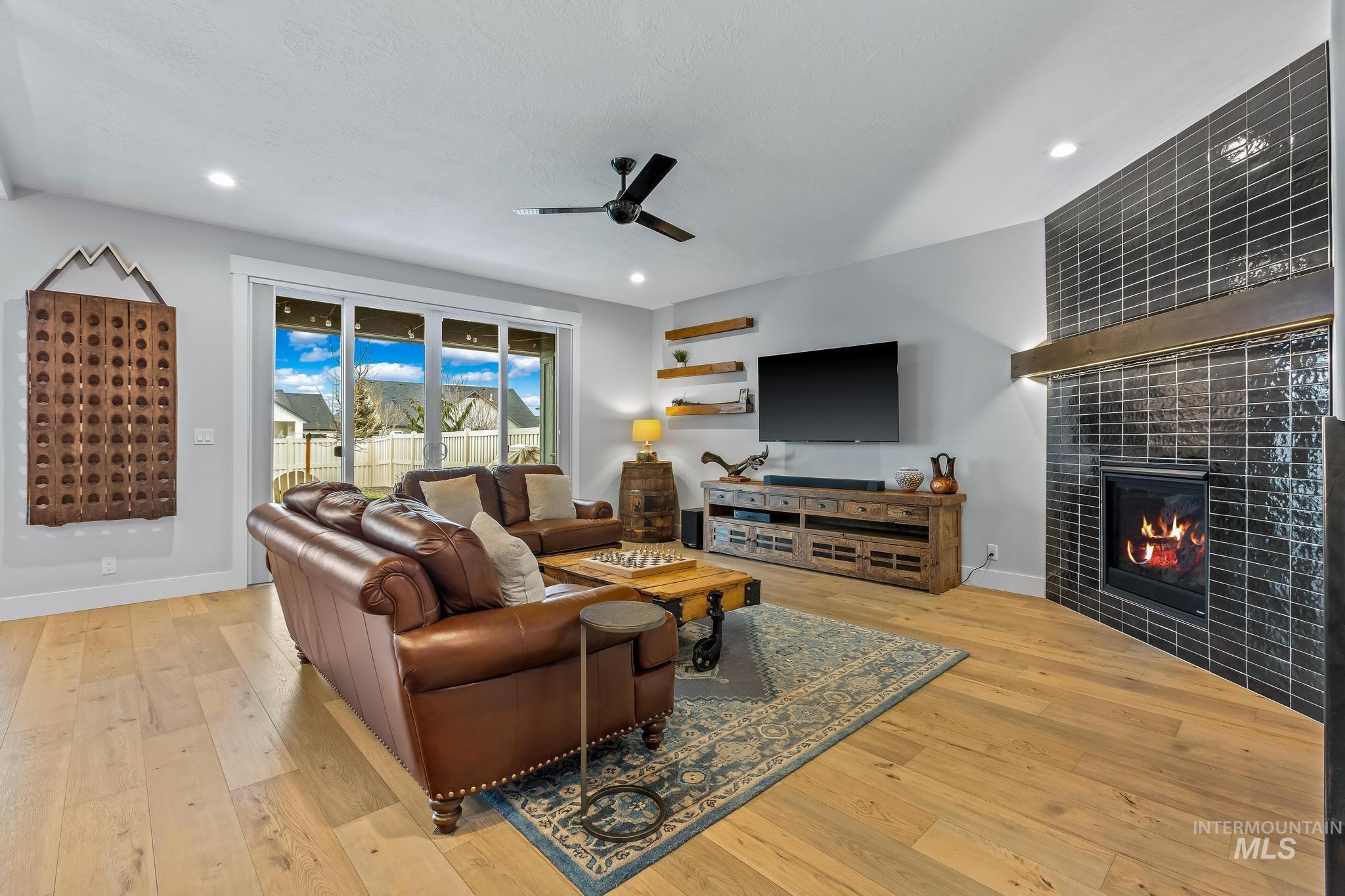 4026 E Cleary St, Meridian, Idaho 83642-8485, 4 Bedrooms, 2.5 Bathrooms, Residential For Sale, Price $798,900,MLS 98971907