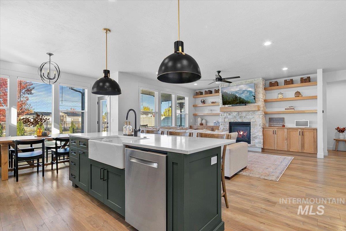 4150 E Fratello St, Meridian, Idaho 83642, 4 Bedrooms, 3.5 Bathrooms, Residential For Sale, Price $799,000,MLS 98971908