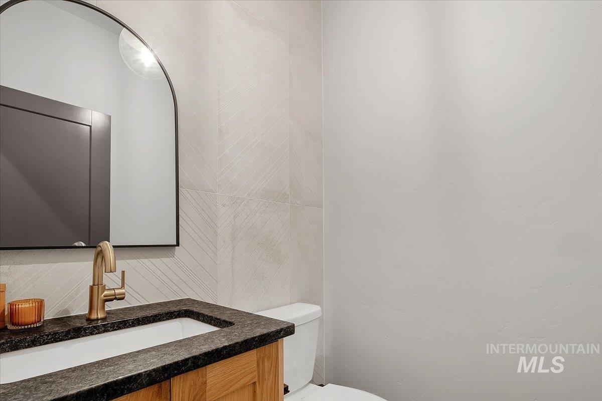 4150 E Fratello St, Meridian, Idaho 83642, 4 Bedrooms, 3.5 Bathrooms, Residential For Sale, Price $799,000,MLS 98971908