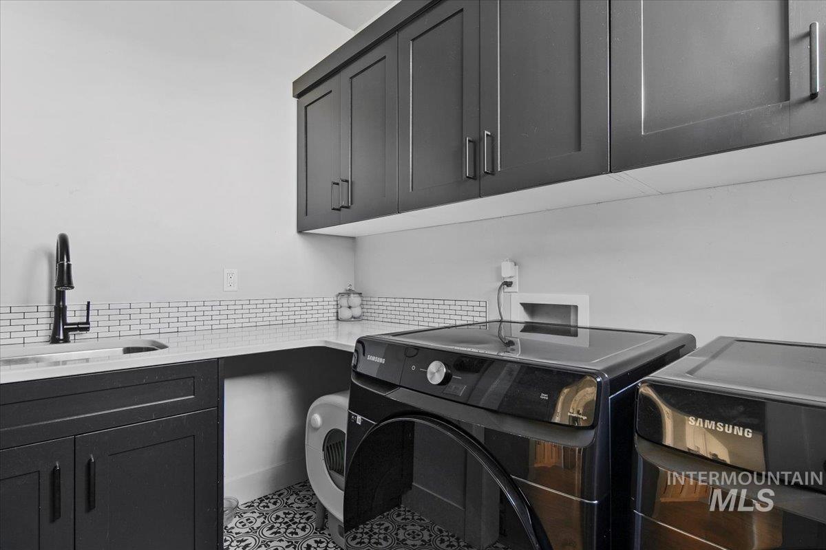 4150 E Fratello St, Meridian, Idaho 83642, 4 Bedrooms, 3.5 Bathrooms, Residential For Sale, Price $799,000,MLS 98971908