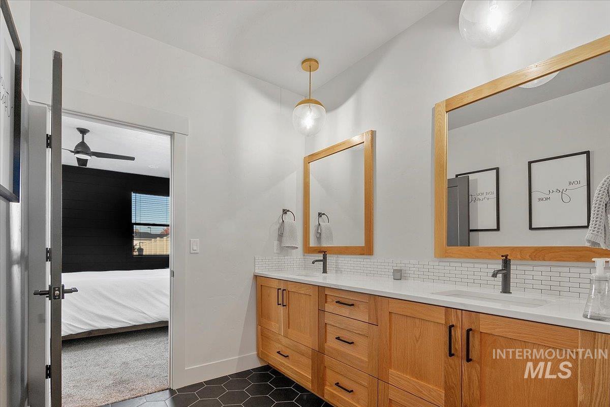 4150 E Fratello St, Meridian, Idaho 83642, 4 Bedrooms, 3.5 Bathrooms, Residential For Sale, Price $839,900,MLS 98971908