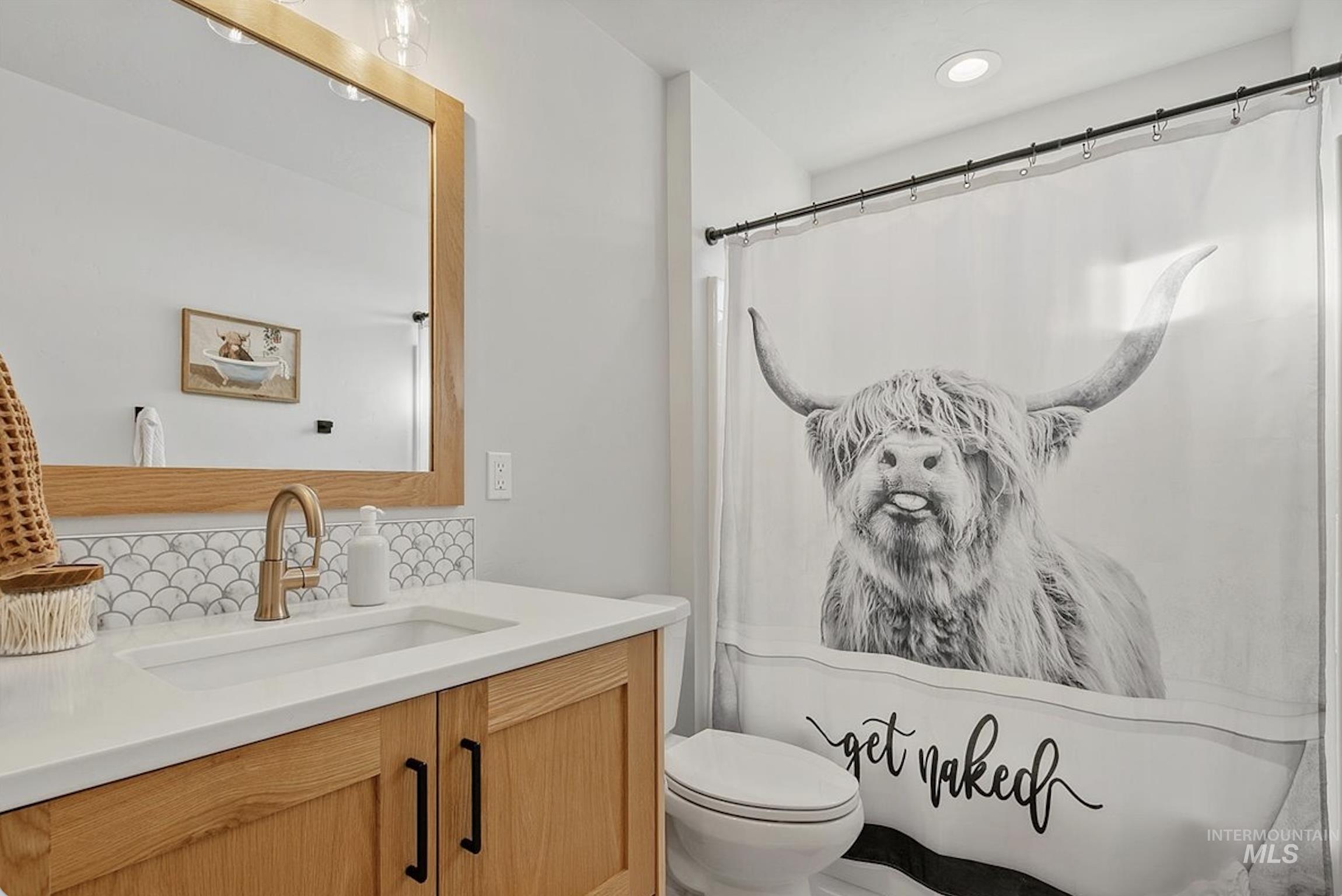 4150 E Fratello St, Meridian, Idaho 83642, 4 Bedrooms, 3.5 Bathrooms, Residential For Sale, Price $799,000,MLS 98971908