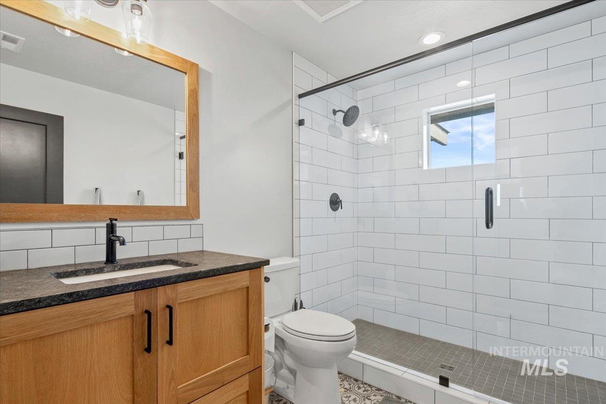 4150 E Fratello St, Meridian, Idaho 83642, 4 Bedrooms, 3.5 Bathrooms, Residential For Sale, Price $799,000,MLS 98971908