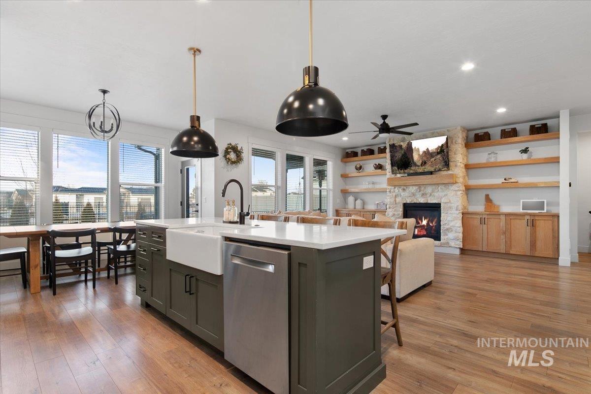 4150 E Fratello St, Meridian, Idaho 83642, 4 Bedrooms, 3.5 Bathrooms, Residential For Sale, Price $799,000,MLS 98971908