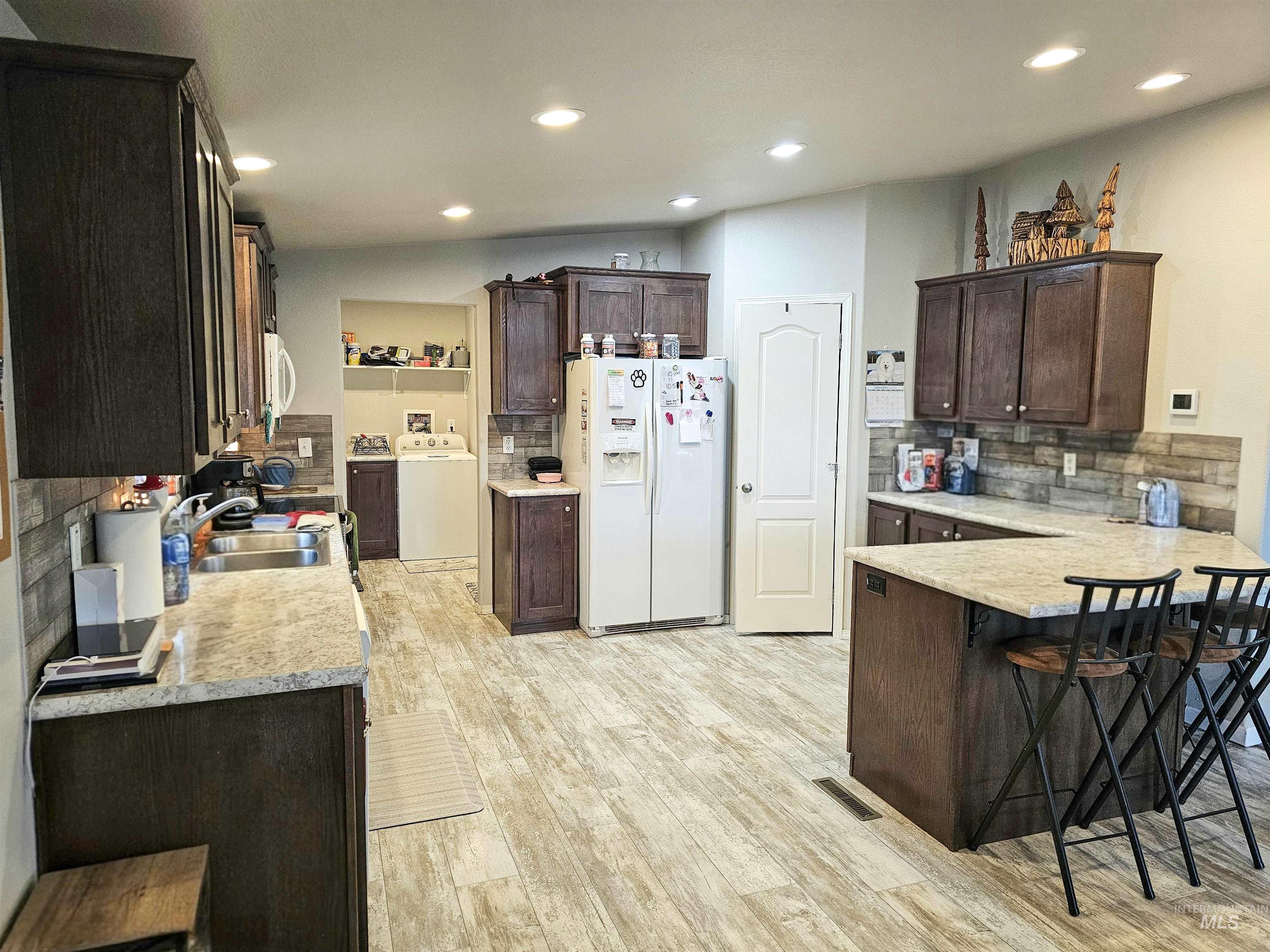 1335 Pound Lane, Clarkston, Washington 99403, 3 Bedrooms, 2 Bathrooms, Residential For Sale, Price $446,000,MLS 98971909