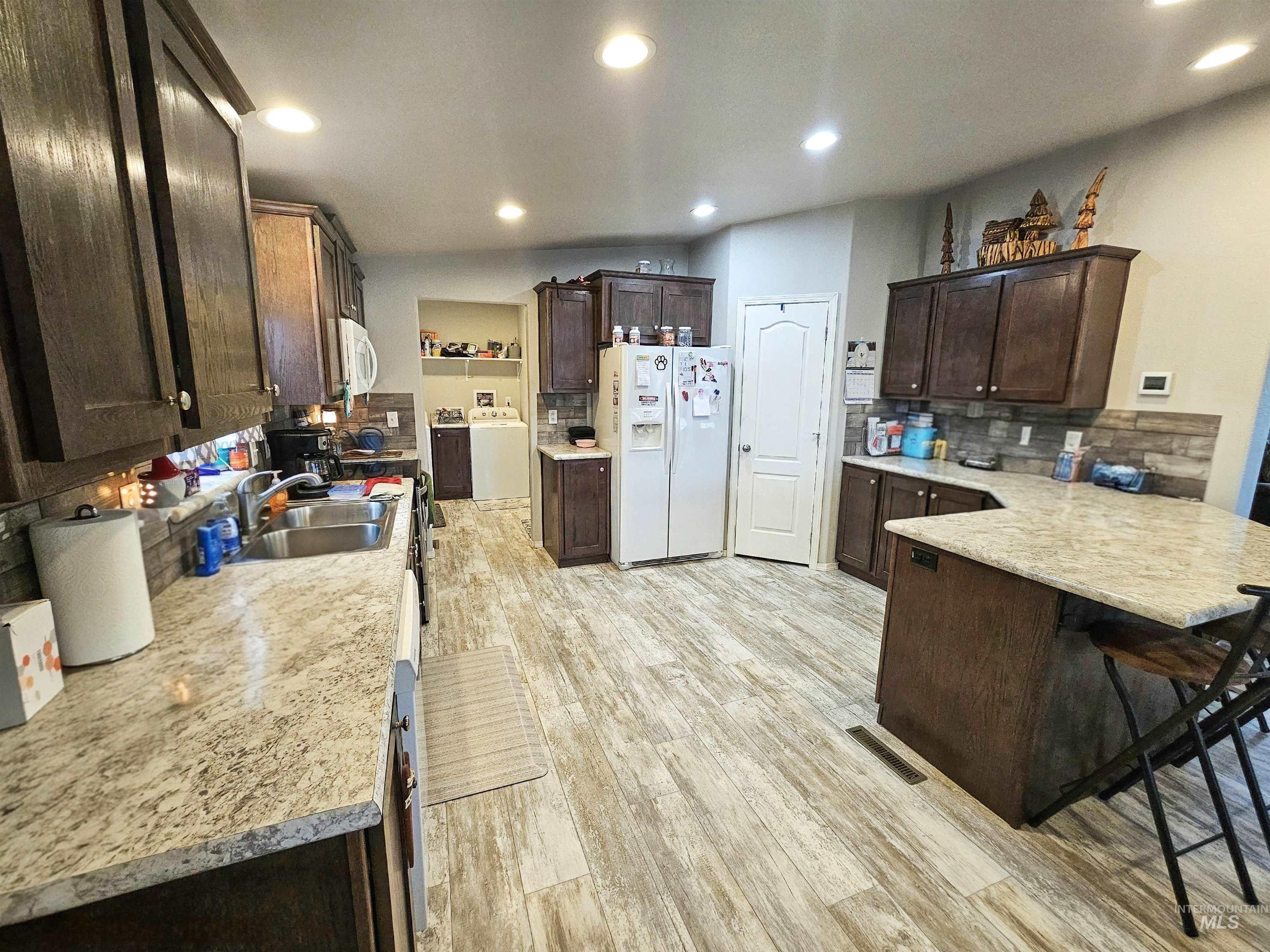 1335 Pound Lane, Clarkston, Washington 99403, 3 Bedrooms, 2 Bathrooms, Residential For Sale, Price $446,000,MLS 98971909