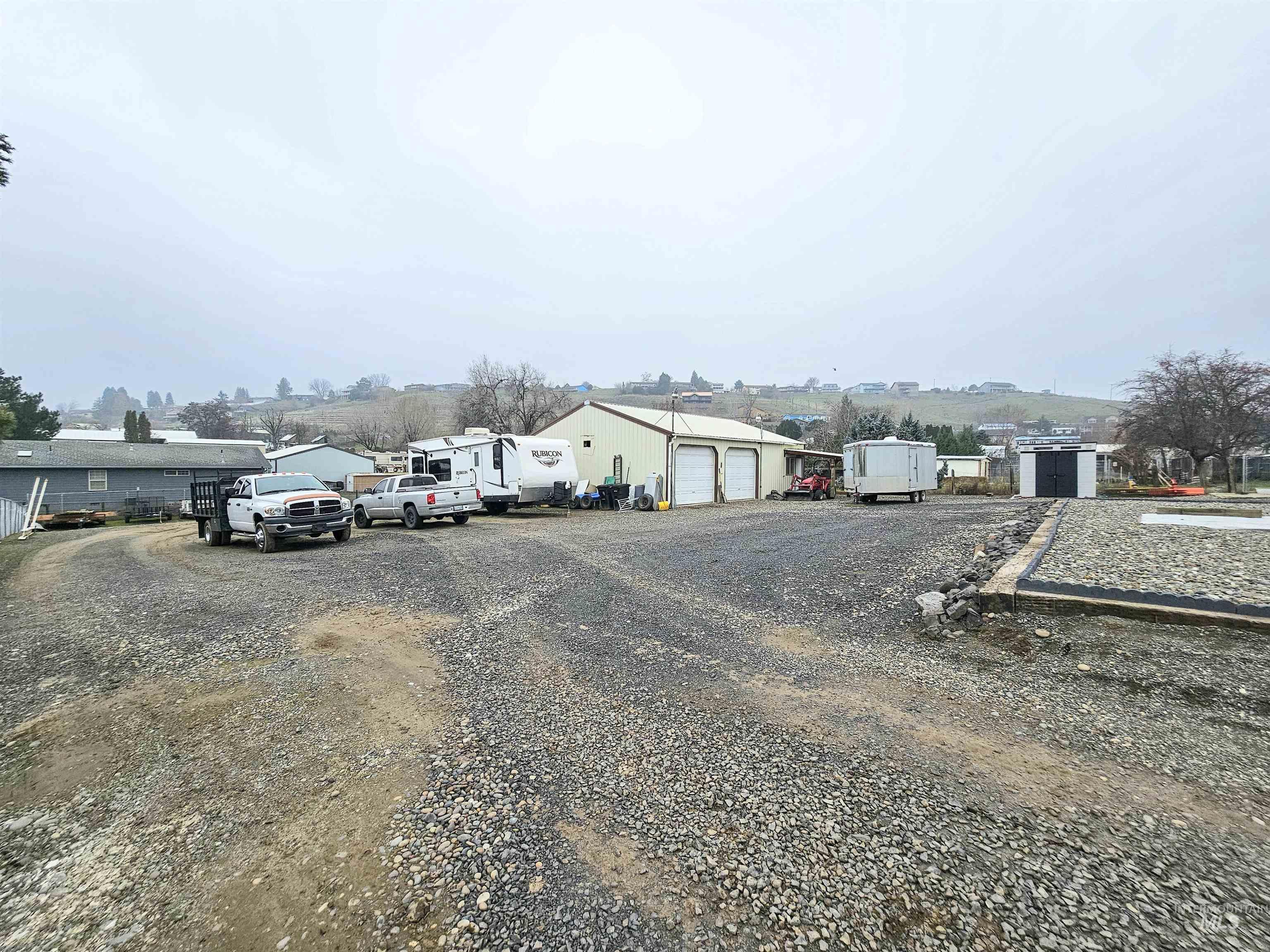 1335 Pound Lane, Clarkston, Washington 99403, 3 Bedrooms, 2 Bathrooms, Residential For Sale, Price $446,000,MLS 98971909