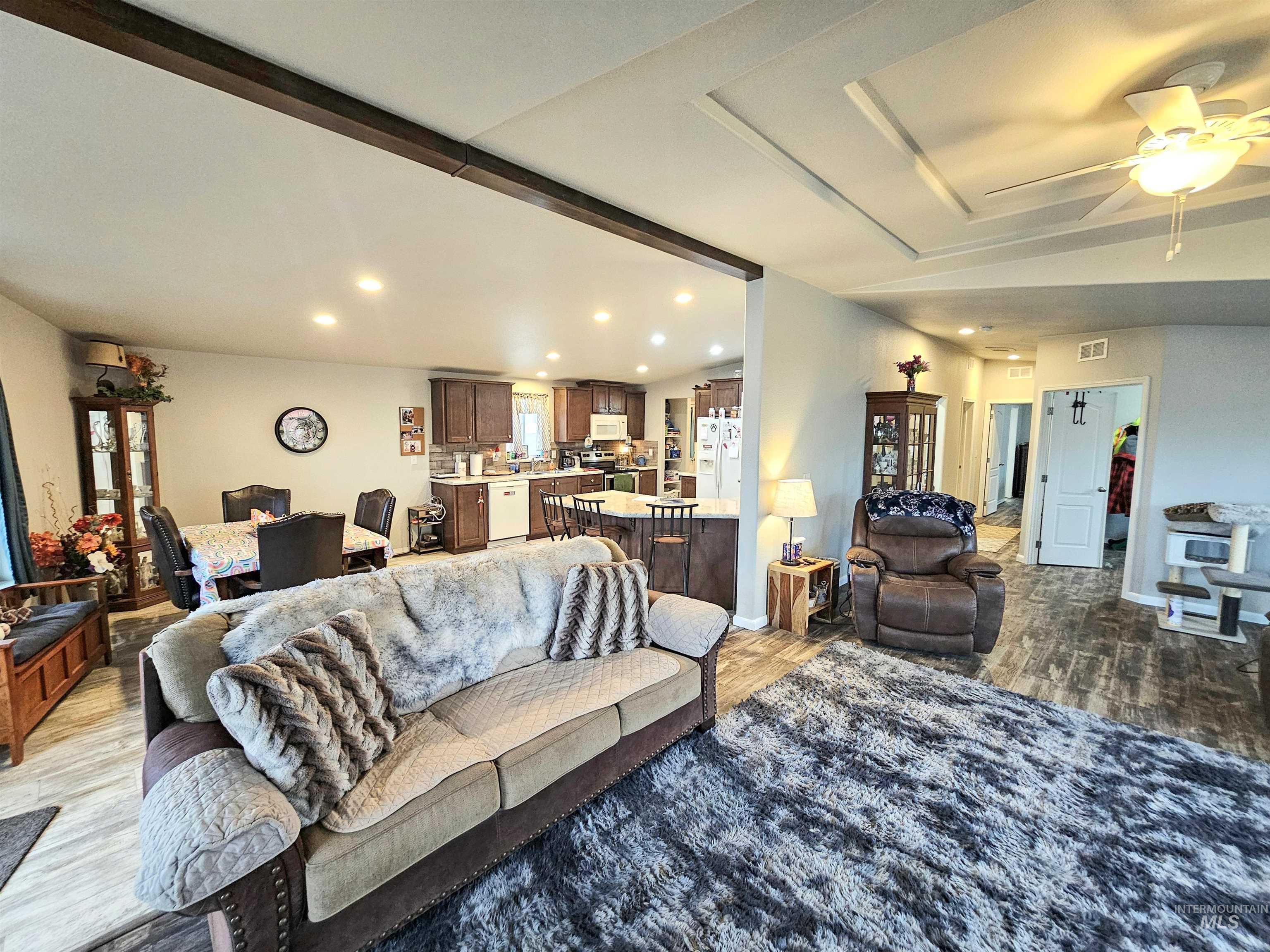 1335 Pound Lane, Clarkston, Washington 99403, 3 Bedrooms, 2 Bathrooms, Residential For Sale, Price $446,000,MLS 98971909