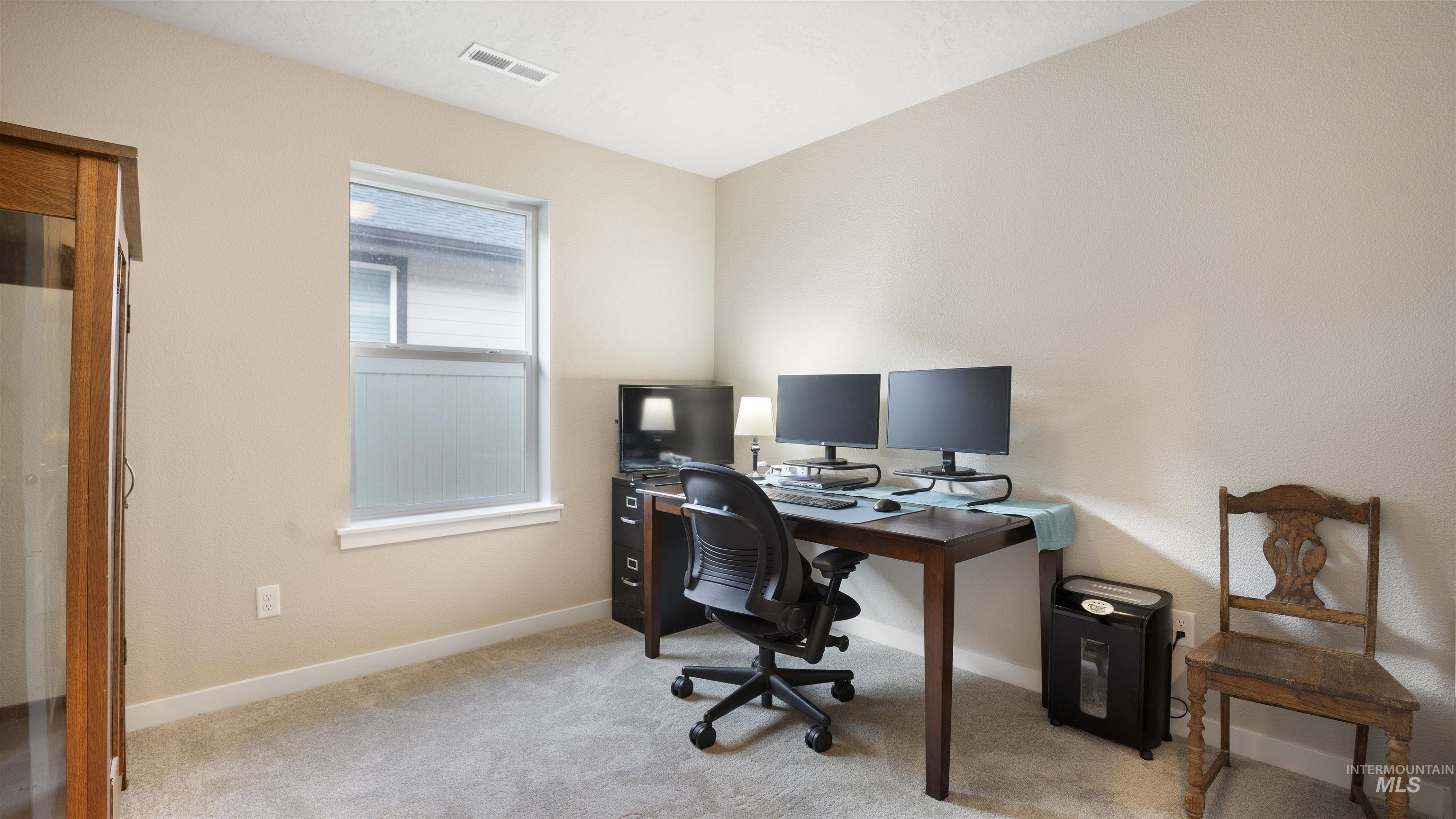 9088 W Bigwood Drive, Boise, Idaho 83709, 3 Bedrooms, 2 Bathrooms, Residential For Sale, Price $399,900,MLS 98971911