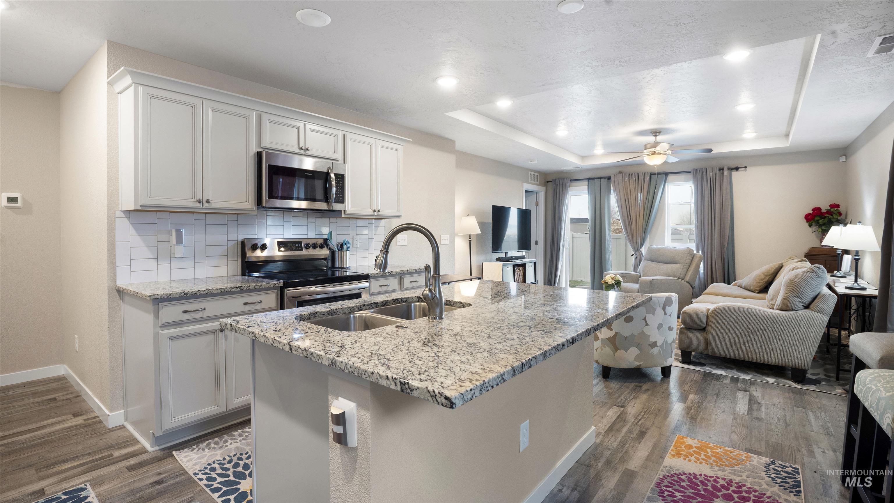 9088 W Bigwood Drive, Boise, Idaho 83709, 3 Bedrooms, 2 Bathrooms, Residential For Sale, Price $399,900,MLS 98971911