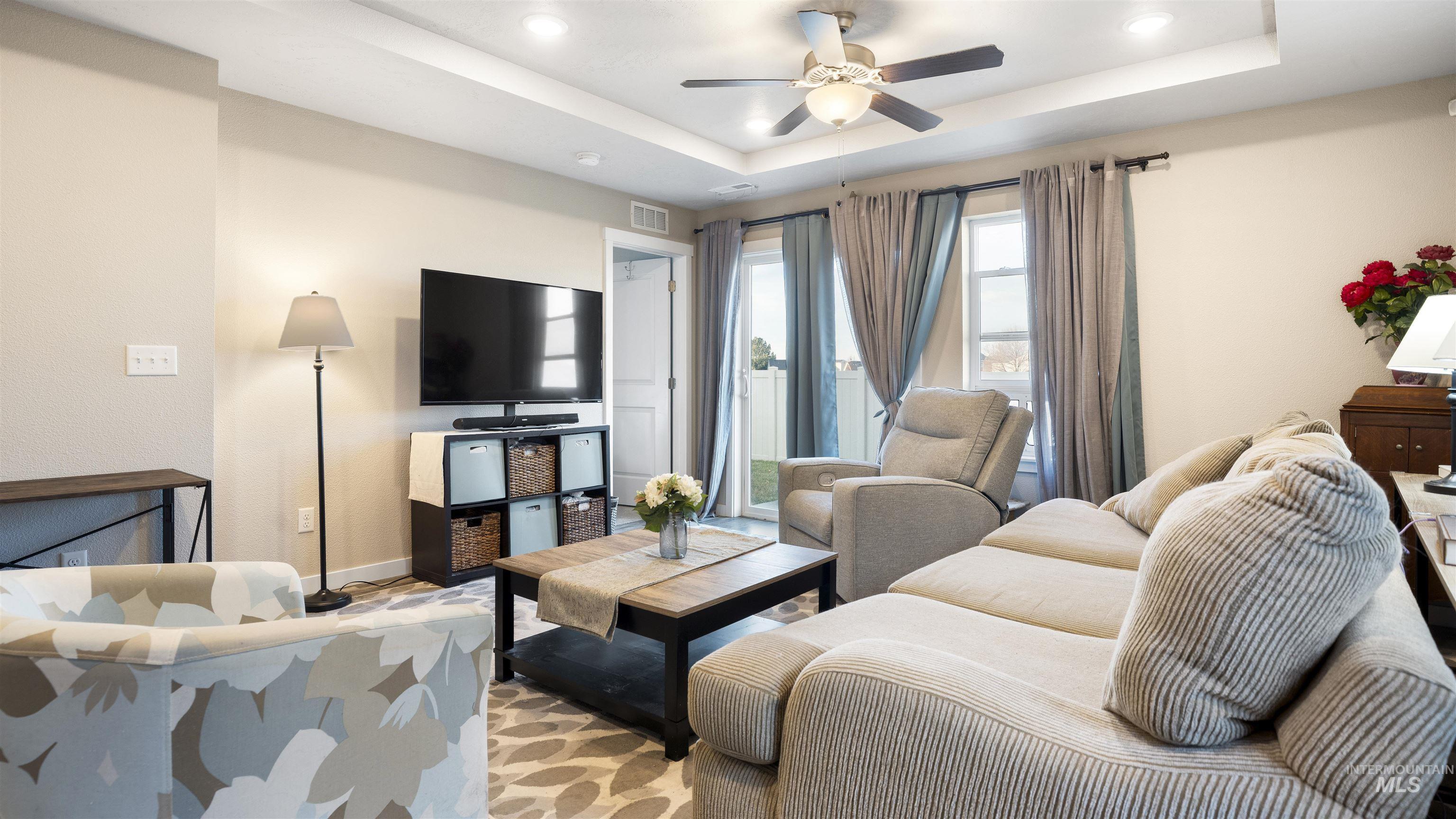 9088 W Bigwood Drive, Boise, Idaho 83709, 3 Bedrooms, 2 Bathrooms, Residential For Sale, Price $399,900,MLS 98971911