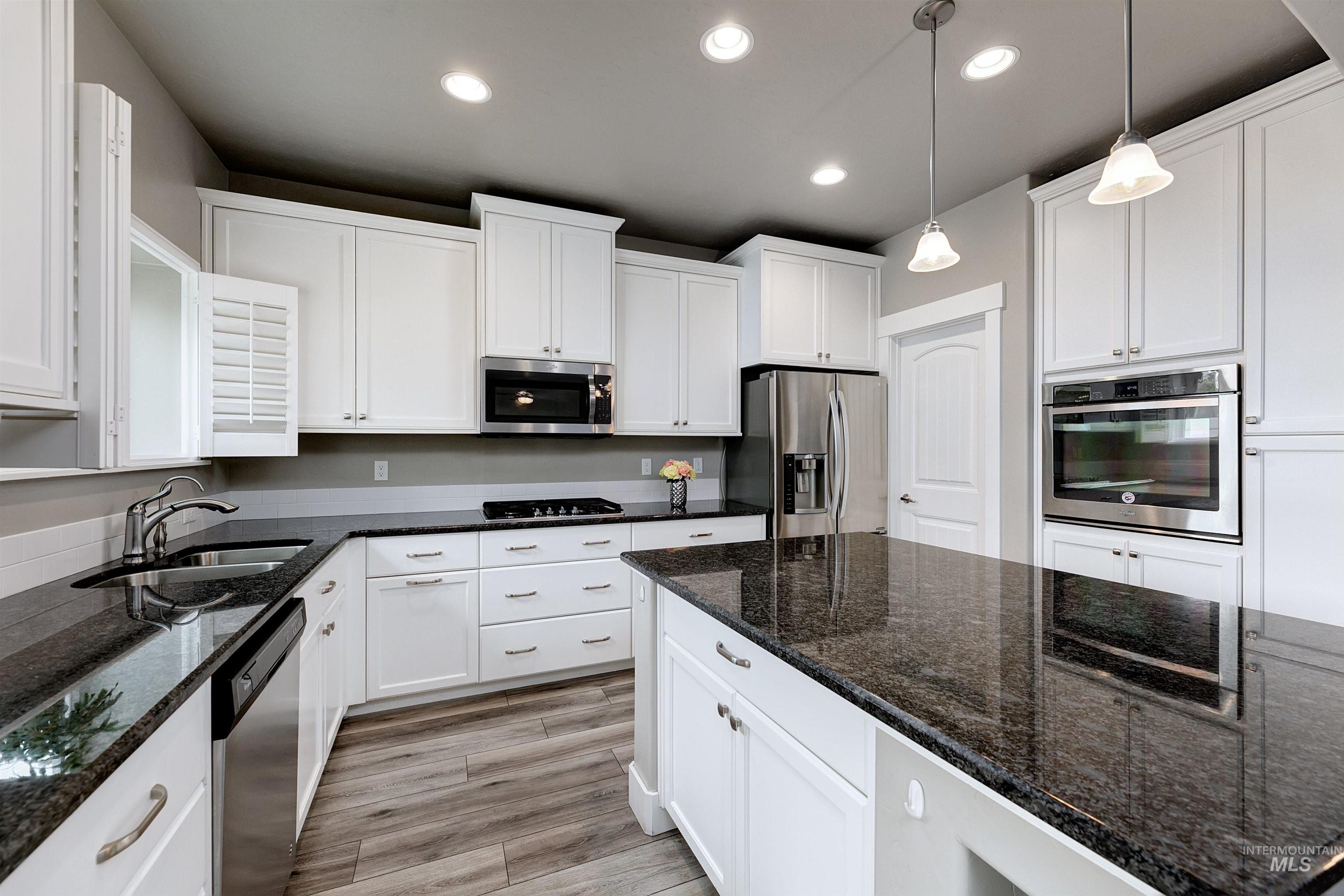 5286 W Torana Dr., Meridian, Idaho 83646, 3 Bedrooms, 2 Bathrooms, Residential For Sale, Price $699,000,MLS 98971912