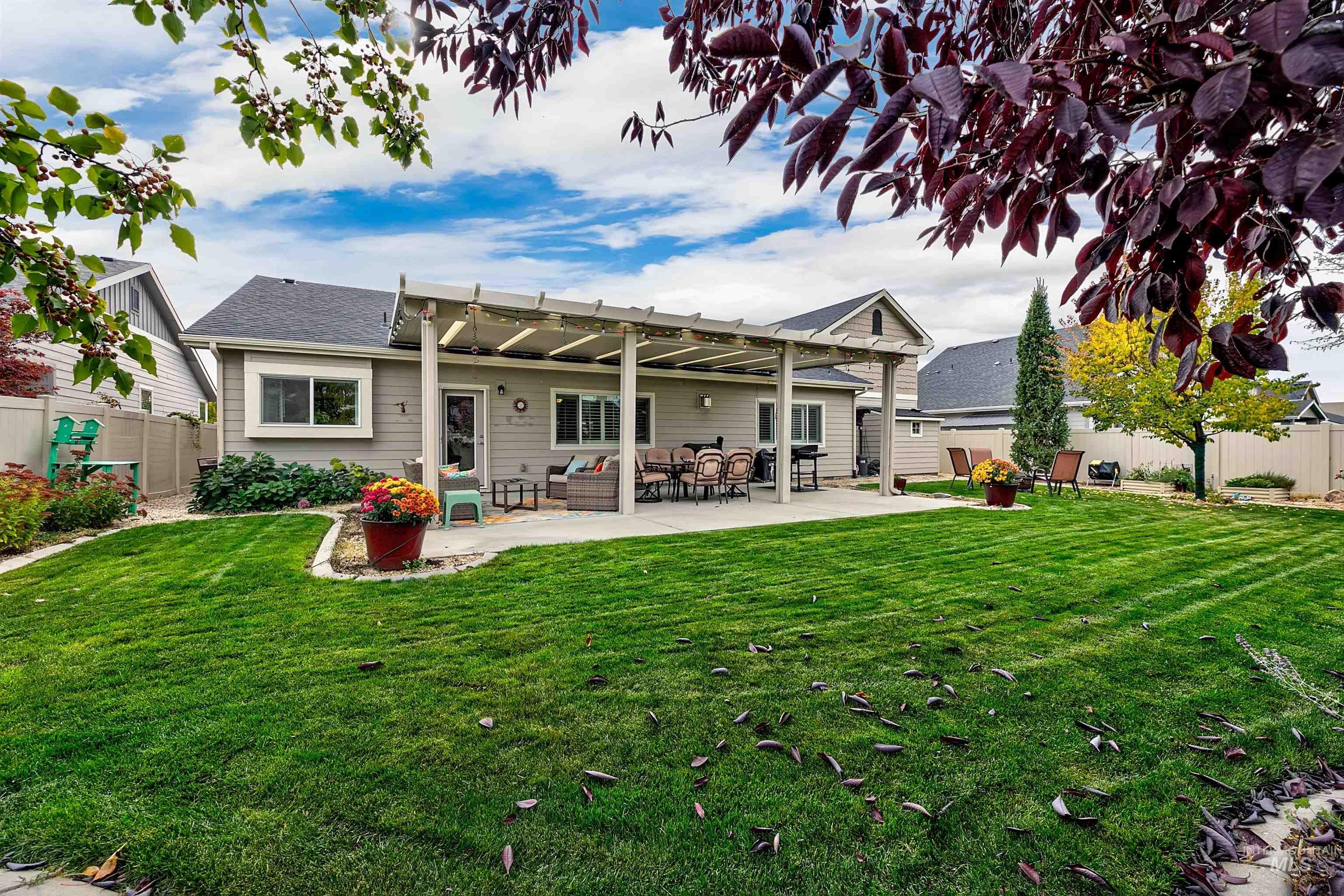 5286 W Torana Dr., Meridian, Idaho 83646, 3 Bedrooms, 2 Bathrooms, Residential For Sale, Price $699,000,MLS 98971912