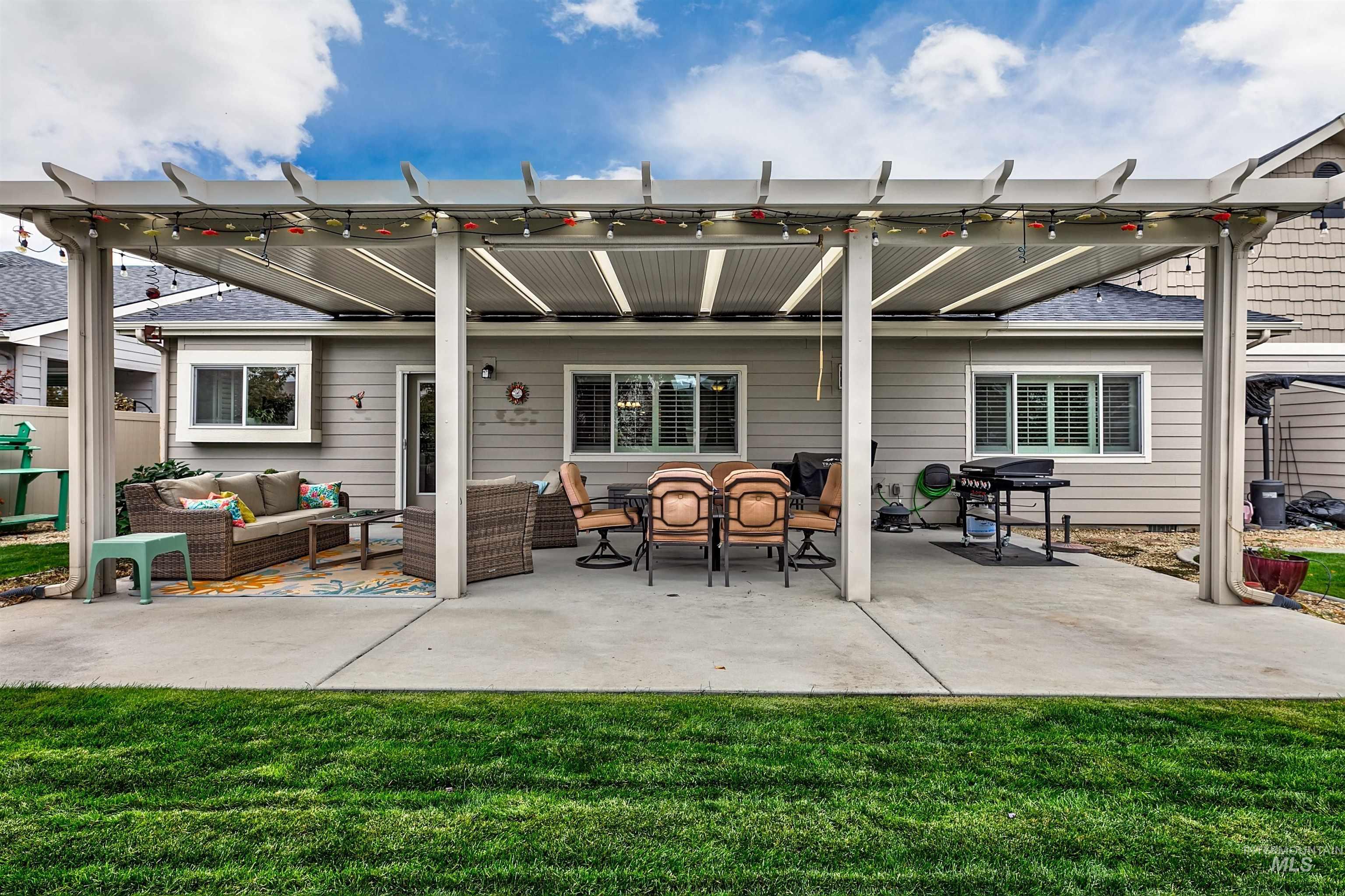 5286 W Torana Dr., Meridian, Idaho 83646, 3 Bedrooms, 2 Bathrooms, Residential For Sale, Price $699,000,MLS 98971912