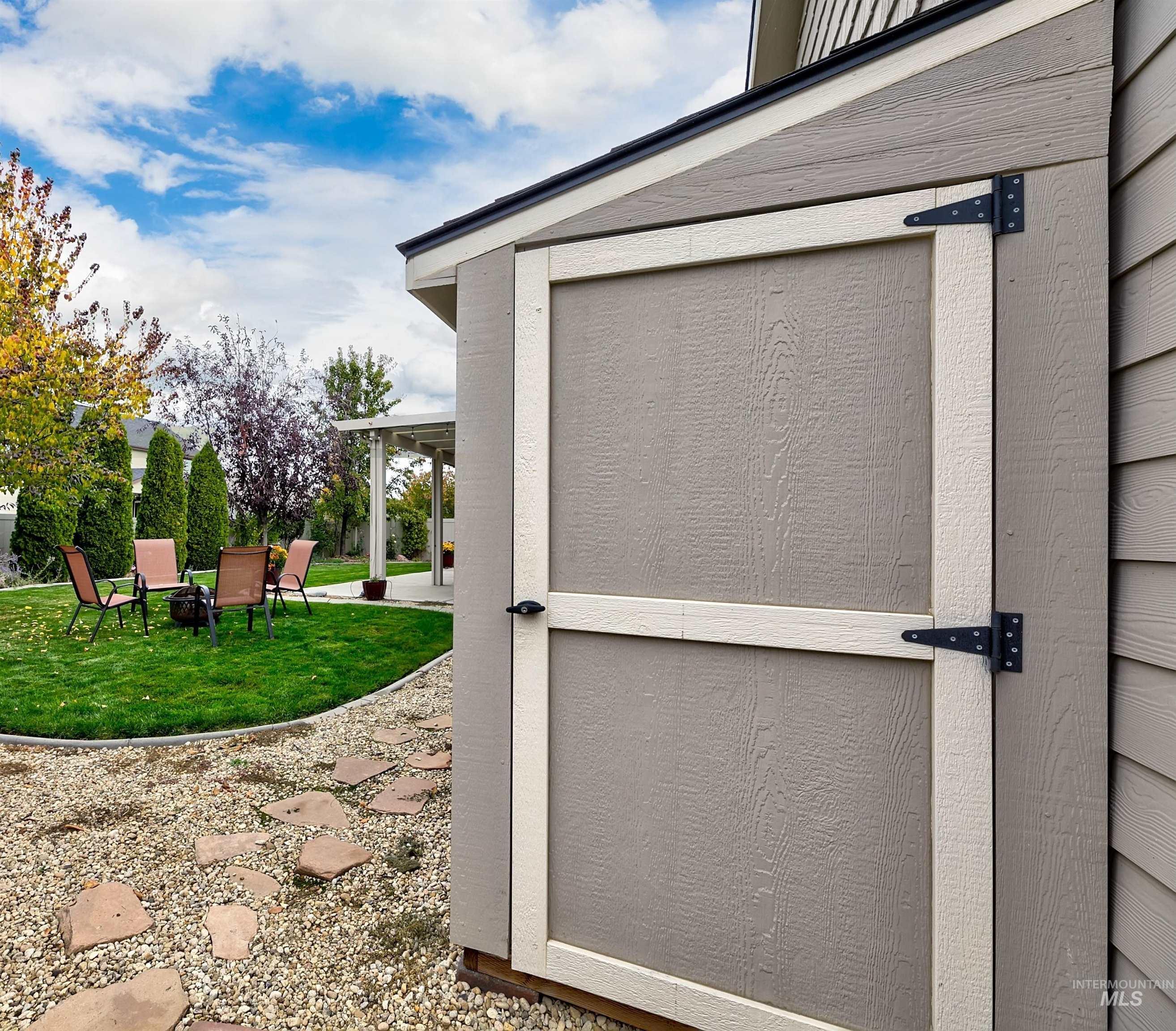 5286 W Torana Dr., Meridian, Idaho 83646, 3 Bedrooms, 2 Bathrooms, Residential For Sale, Price $699,000,MLS 98971912