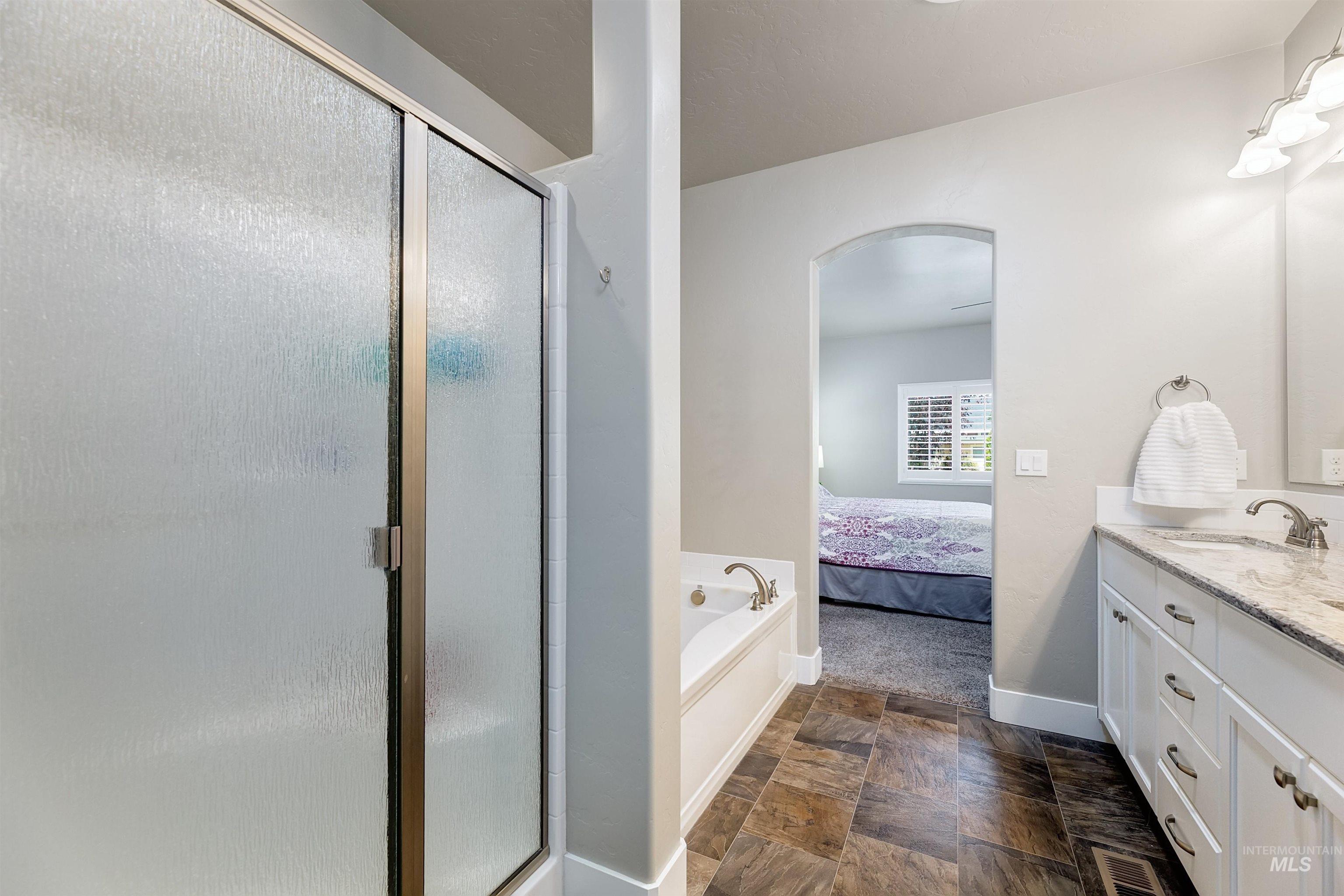 5286 W Torana Dr., Meridian, Idaho 83646, 3 Bedrooms, 2 Bathrooms, Residential For Sale, Price $699,000,MLS 98971912