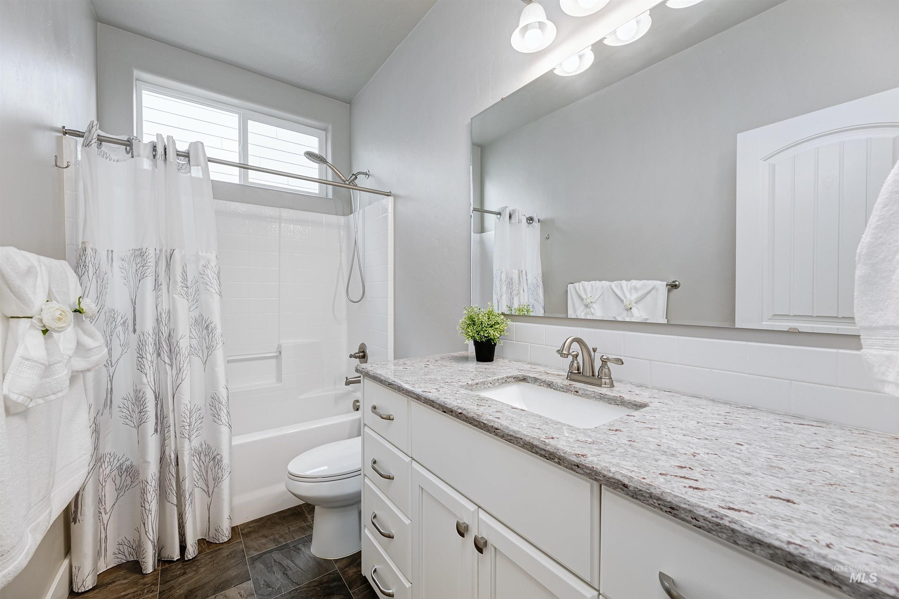 5286 W Torana Dr., Meridian, Idaho 83646, 3 Bedrooms, 2 Bathrooms, Residential For Sale, Price $699,000,MLS 98971912