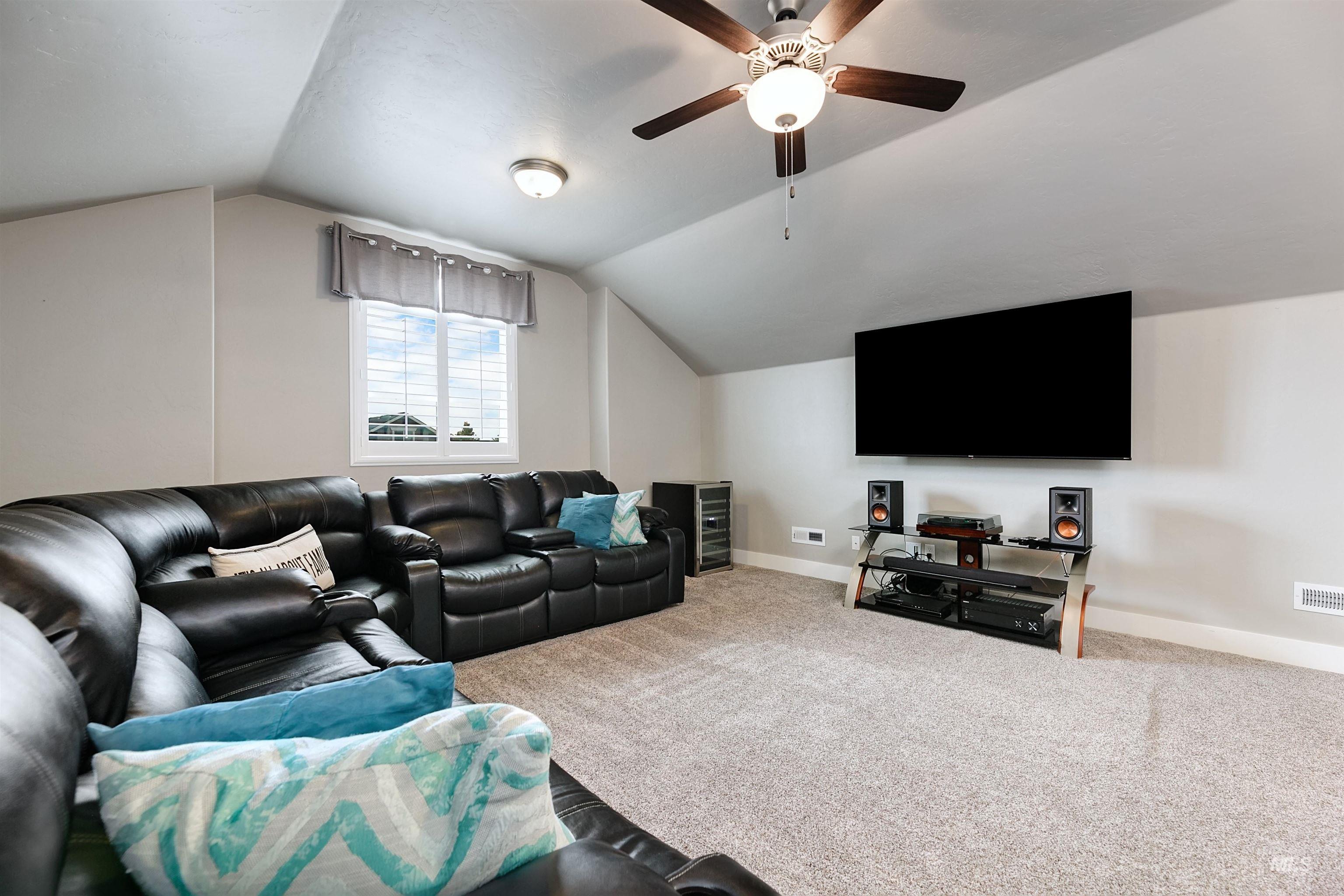 5286 W Torana Dr., Meridian, Idaho 83646, 3 Bedrooms, 2 Bathrooms, Residential For Sale, Price $699,000,MLS 98971912