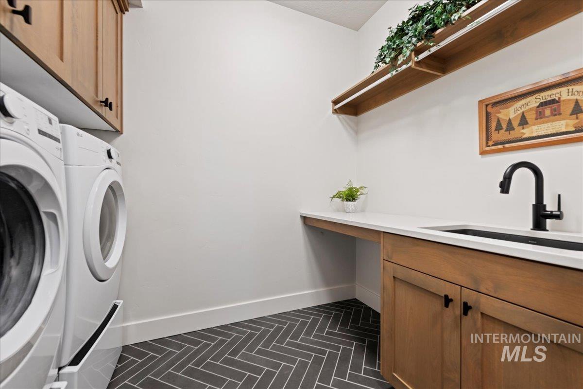 280 N Boulder Ridge Way, Eagle, Idaho 83616, 4 Bedrooms, 3 Bathrooms, Residential For Sale, Price $1,195,000,MLS 98971913