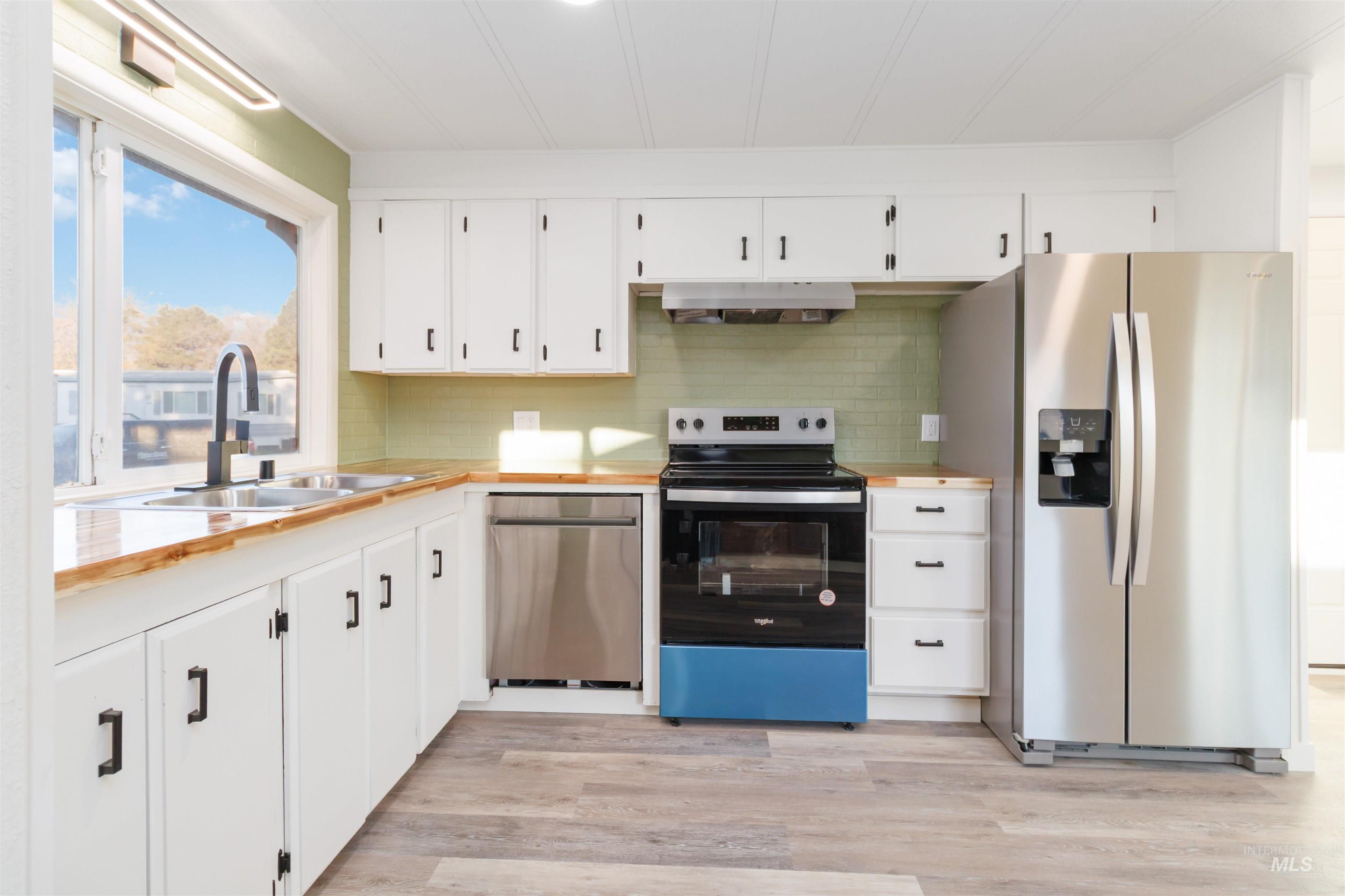 618 Empress St, Boise, Idaho 83713, 2 Bedrooms, 2 Bathrooms, Residential For Sale, Price $74,700,MLS 98971914