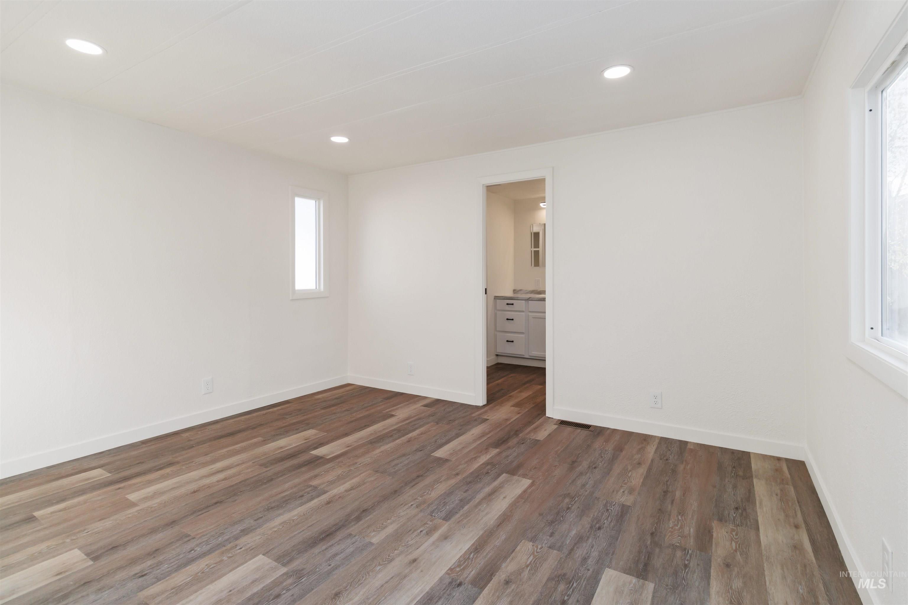 618 Empress St, Boise, Idaho 83713, 2 Bedrooms, 2 Bathrooms, Residential For Sale, Price $74,700,MLS 98971914