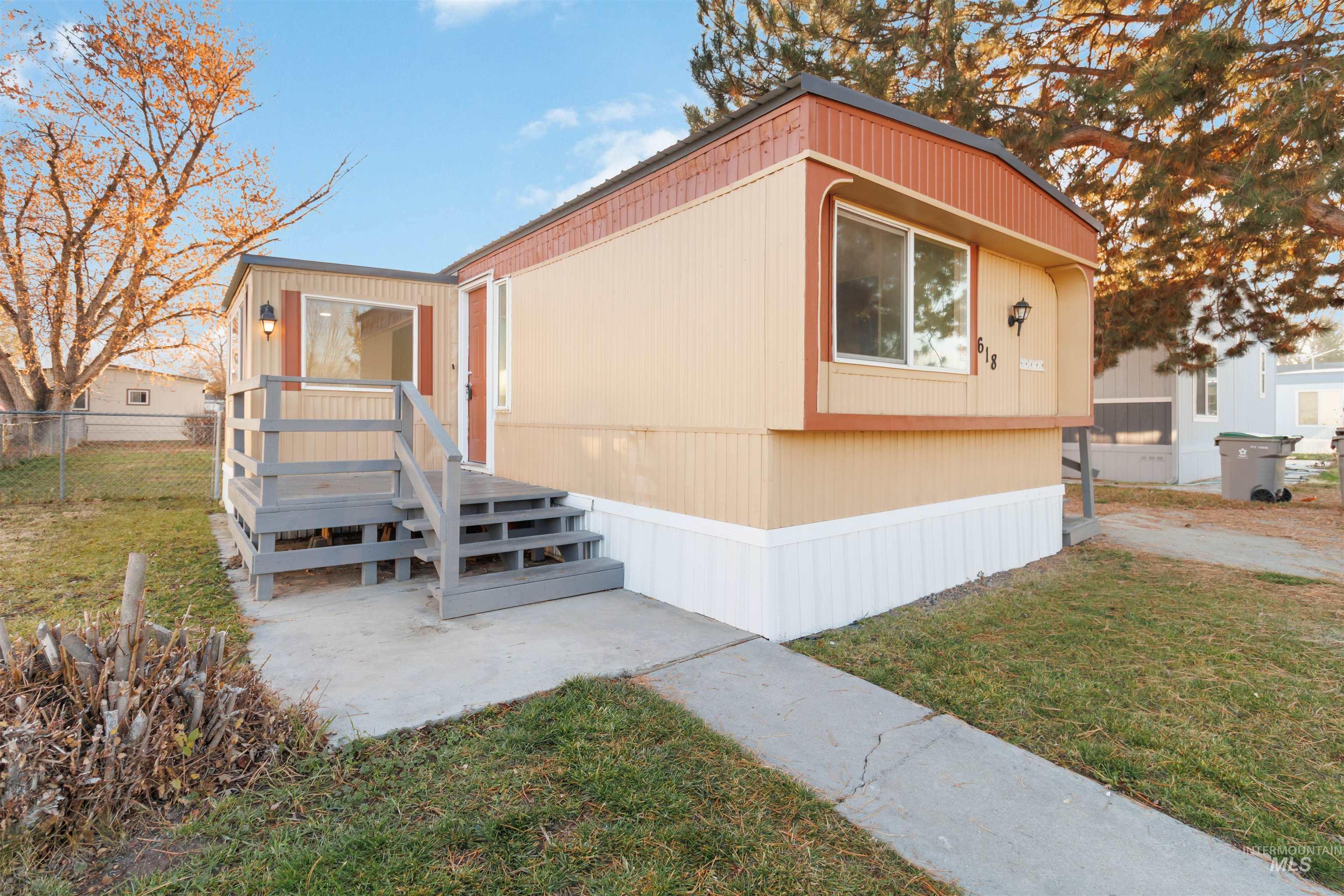 618 Empress St, Boise, Idaho 83713, 2 Bedrooms, 2 Bathrooms, Residential For Sale, Price $74,700,MLS 98971914