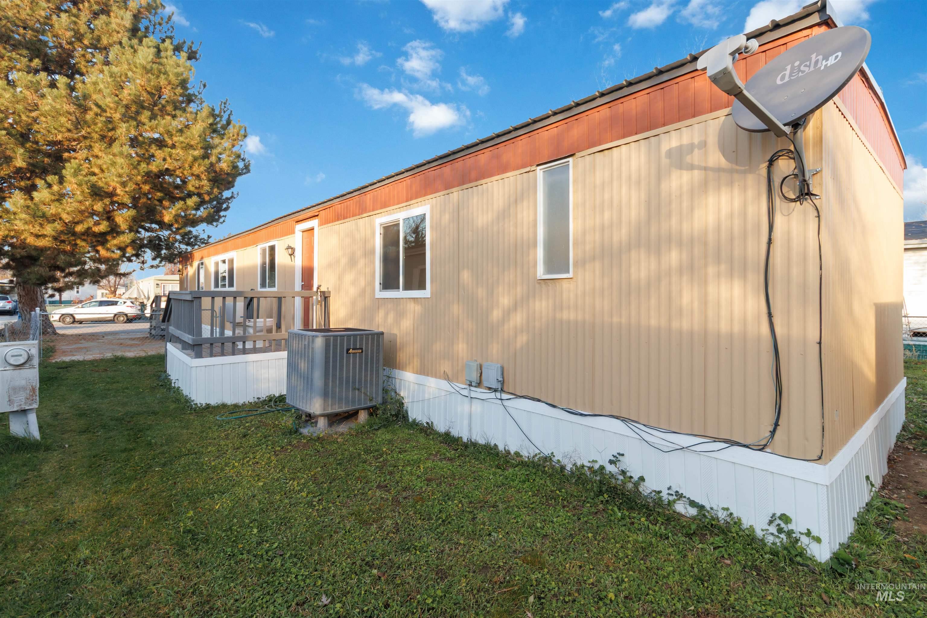 618 Empress St, Boise, Idaho 83713, 2 Bedrooms, 2 Bathrooms, Residential For Sale, Price $74,700,MLS 98971914