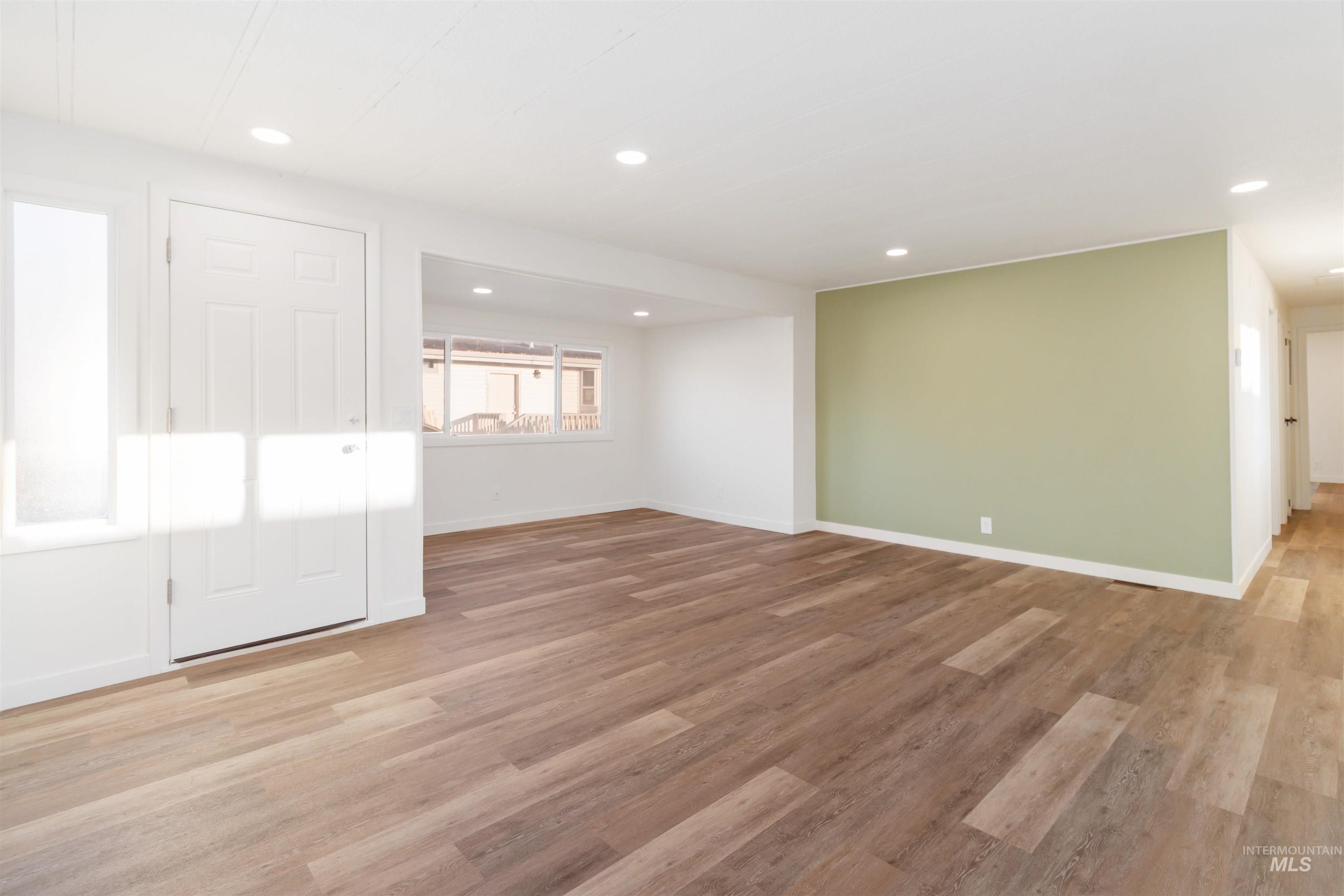 618 Empress St, Boise, Idaho 83713, 2 Bedrooms, 2 Bathrooms, Residential For Sale, Price $74,700,MLS 98971914