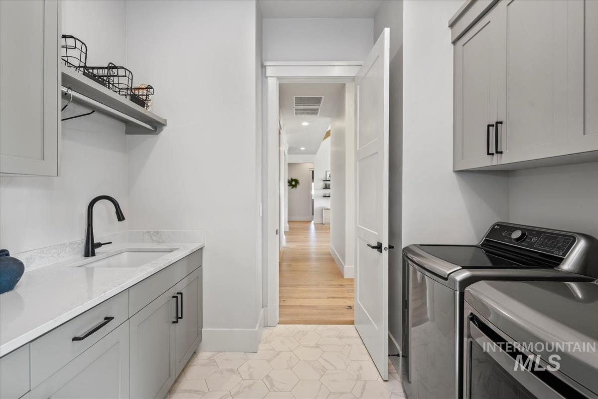 11350 N Elk Ridge Way, Boise, Idaho 83714-2419, 4 Bedrooms, 3.5 Bathrooms, Residential For Sale, Price $1,690,000,MLS 98971915