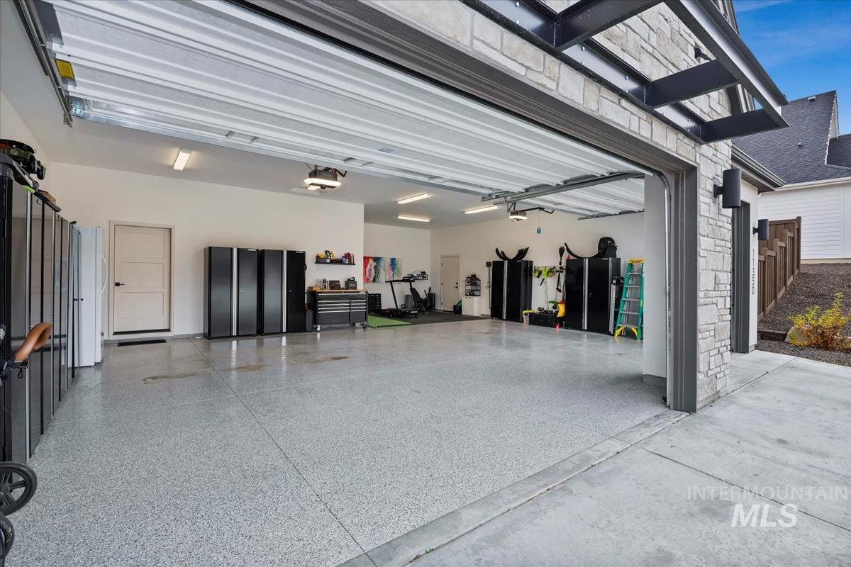 11350 N Elk Ridge Way, Boise, Idaho 83714-2419, 4 Bedrooms, 3.5 Bathrooms, Residential For Sale, Price $1,690,000,MLS 98971915