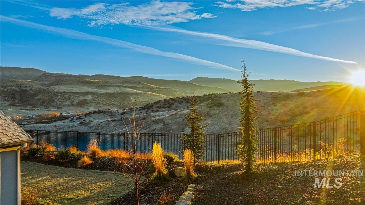 11350 N Elk Ridge Way, Boise, Idaho 83714-2419, 4 Bedrooms, 3.5 Bathrooms, Residential For Sale, Price $1,599,000, 98971915