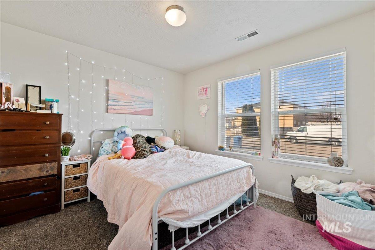 406 Bridgeport Ave, Caldwell, Idaho 83605, 4 Bedrooms, 2 Bathrooms, Residential For Sale, Price $360,000,MLS 98971916