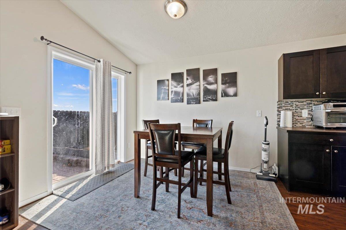 406 Bridgeport Ave, Caldwell, Idaho 83605, 4 Bedrooms, 2 Bathrooms, Residential For Sale, Price $360,000,MLS 98971916