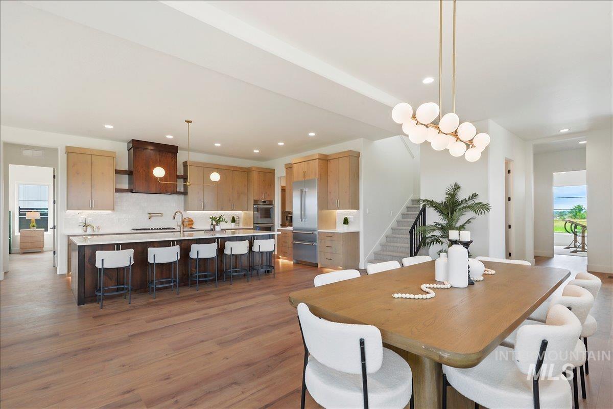 7633 W Lookout View Street, Meridian, Idaho 83646, 4 Bedrooms, 4 Bathrooms, Residential For Sale, Price $999,000,MLS 98971917