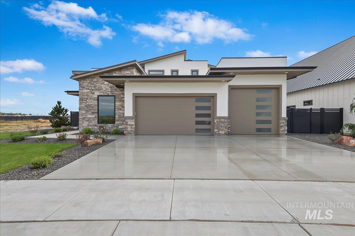 7633 W Lookout View Street, Meridian, Idaho 83646, 4 Bedrooms, 4 Bathrooms, Residential For Sale, Price $999,000,MLS 98971917