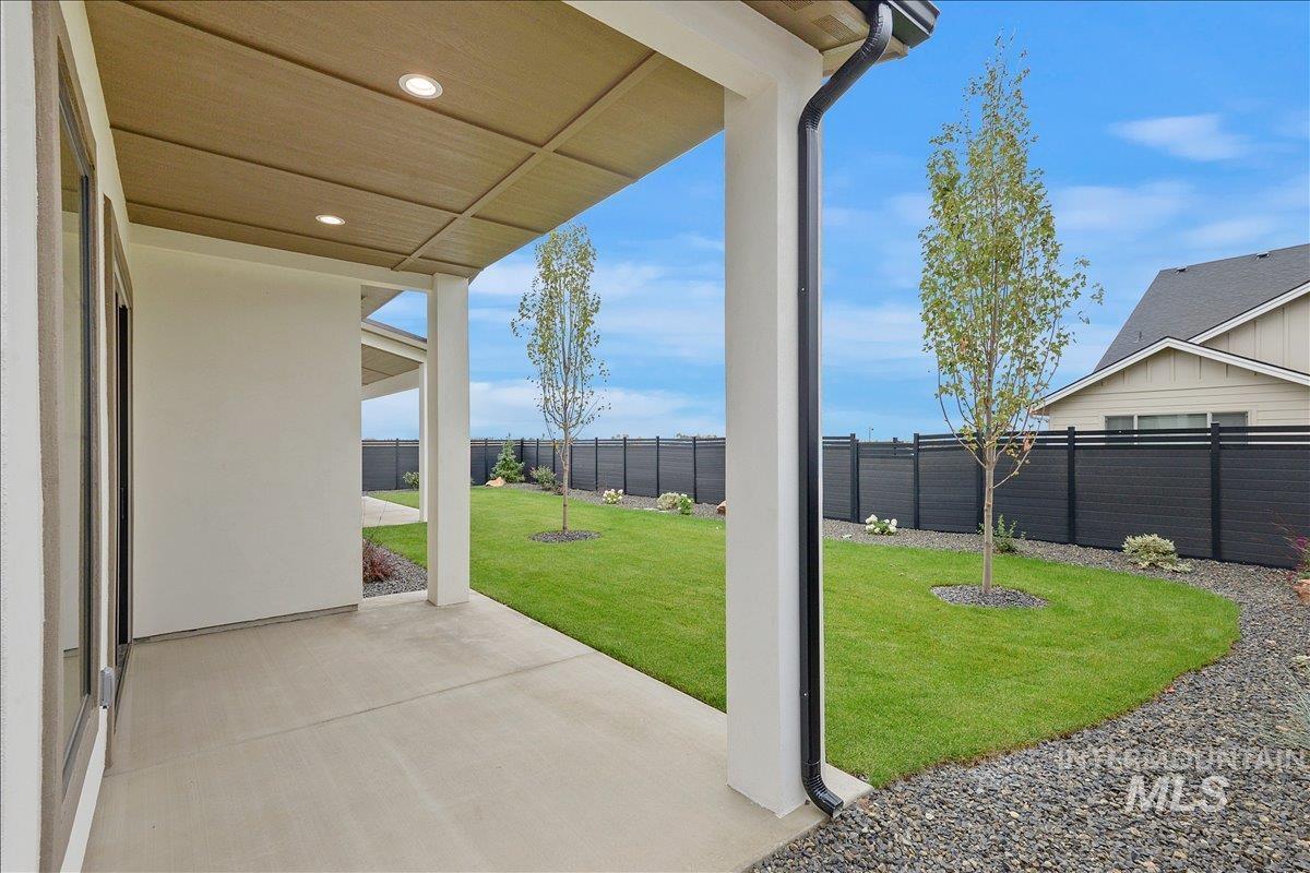 7633 W Lookout View Street, Meridian, Idaho 83646, 4 Bedrooms, 4 Bathrooms, Residential For Sale, Price $999,000,MLS 98971917