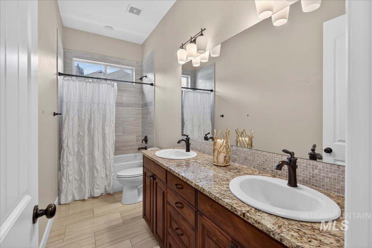 3494 S Sugar Loaf Pl, Eagle, Idaho 83616-6751, 4 Bedrooms, 2.5 Bathrooms, Residential For Sale, Price $1,549,999,MLS 98971918