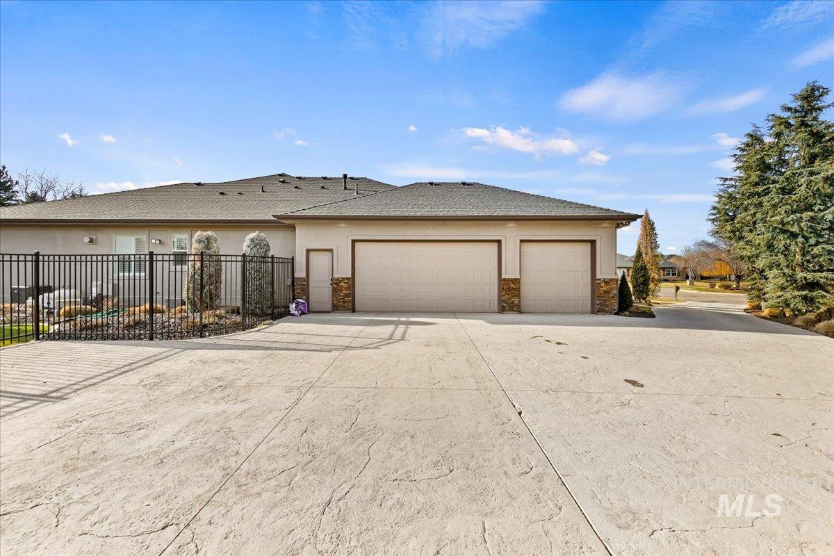 3494 S Sugar Loaf Pl, Eagle, Idaho 83616-6751, 4 Bedrooms, 2.5 Bathrooms, Residential For Sale, Price $1,549,999,MLS 98971918