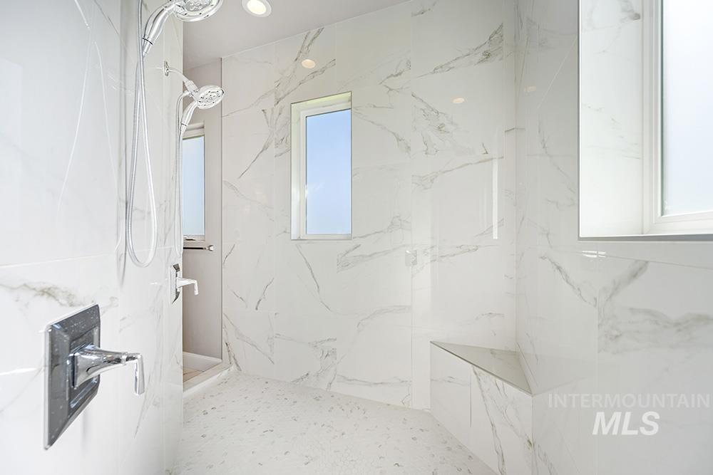 844 S Lake Pointe Way, Eagle, Idaho 83616, 4 Bedrooms, 4 Bathrooms, Residential For Sale, Price $1,599,000,MLS 98971919