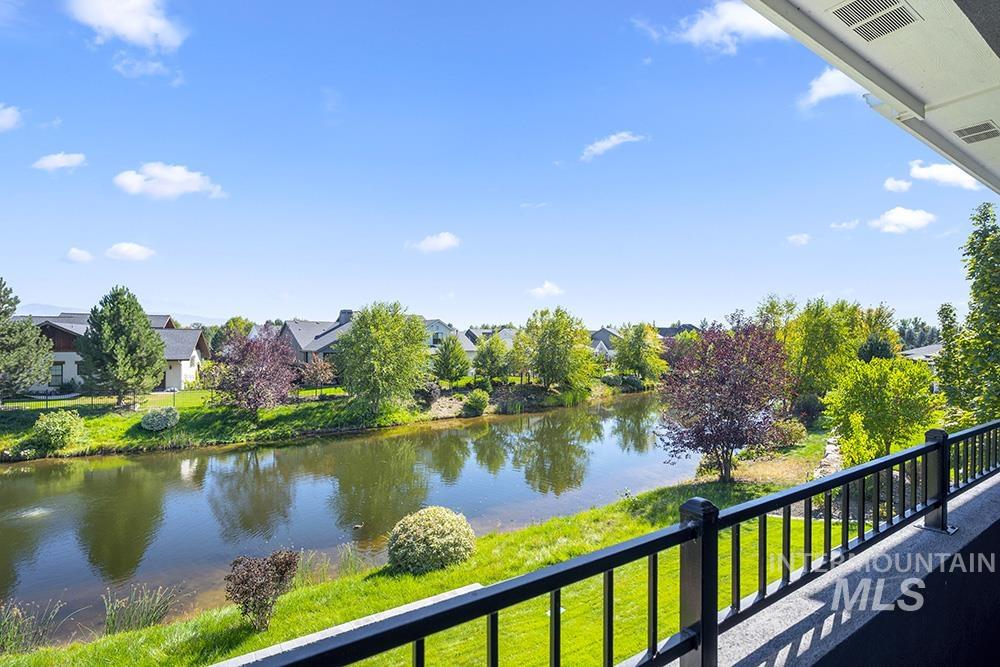 844 S Lake Pointe Way, Eagle, Idaho 83616, 4 Bedrooms, 4 Bathrooms, Residential For Sale, Price $1,599,000,MLS 98971919