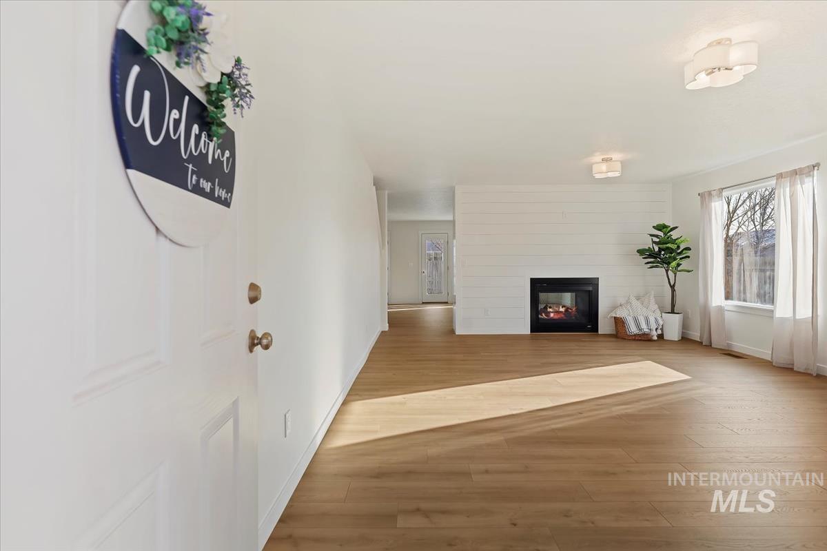 20538 Whitman Ave, Caldwell, Idaho 83605, 5 Bedrooms, 3 Bathrooms, Residential For Sale, Price $474,700,MLS 98971920