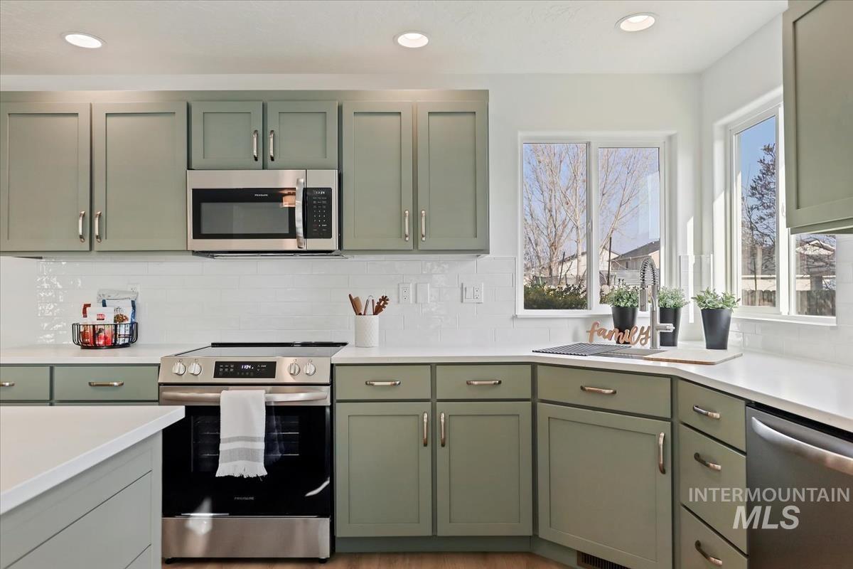 20538 Whitman Ave, Caldwell, Idaho 83605, 5 Bedrooms, 3 Bathrooms, Residential For Sale, Price $474,700,MLS 98971920