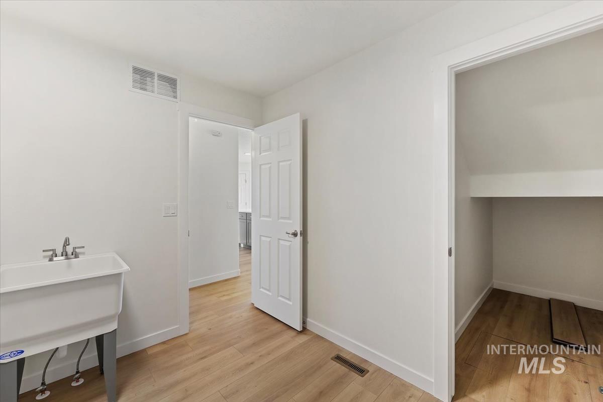 20538 Whitman Ave, Caldwell, Idaho 83605, 5 Bedrooms, 3 Bathrooms, Residential For Sale, Price $474,700,MLS 98971920