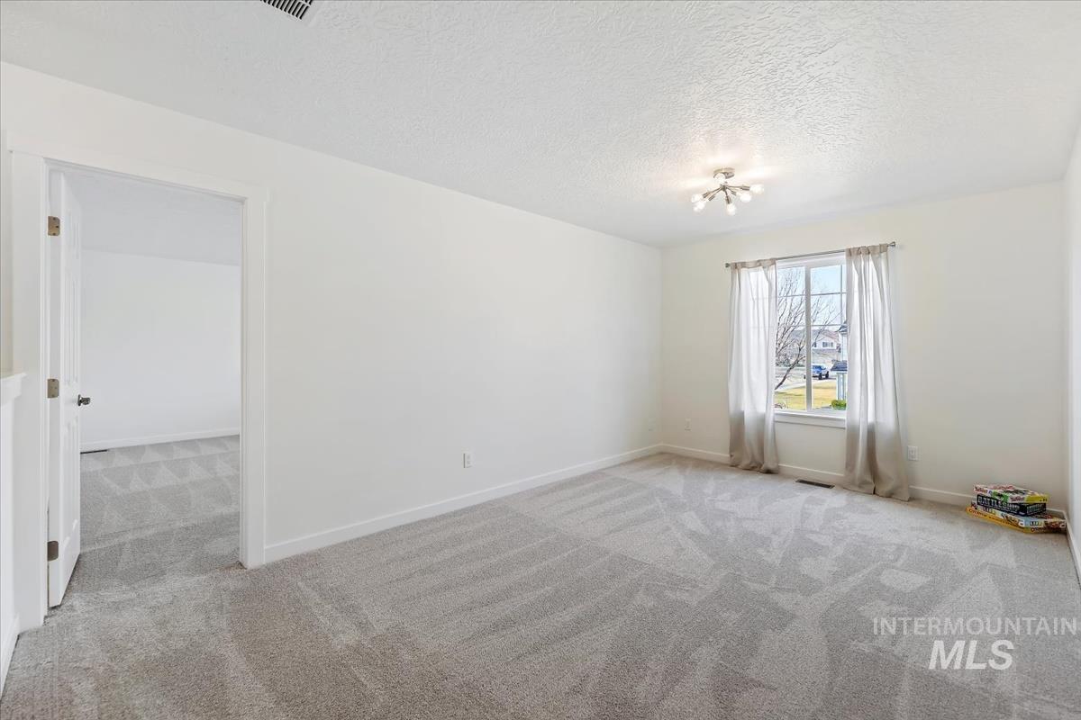 20538 Whitman Ave, Caldwell, Idaho 83605, 5 Bedrooms, 3 Bathrooms, Residential For Sale, Price $474,700,MLS 98971920