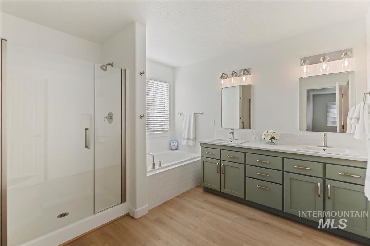 20538 Whitman Ave, Caldwell, Idaho 83605, 5 Bedrooms, 3 Bathrooms, Residential For Sale, Price $474,700,MLS 98971920