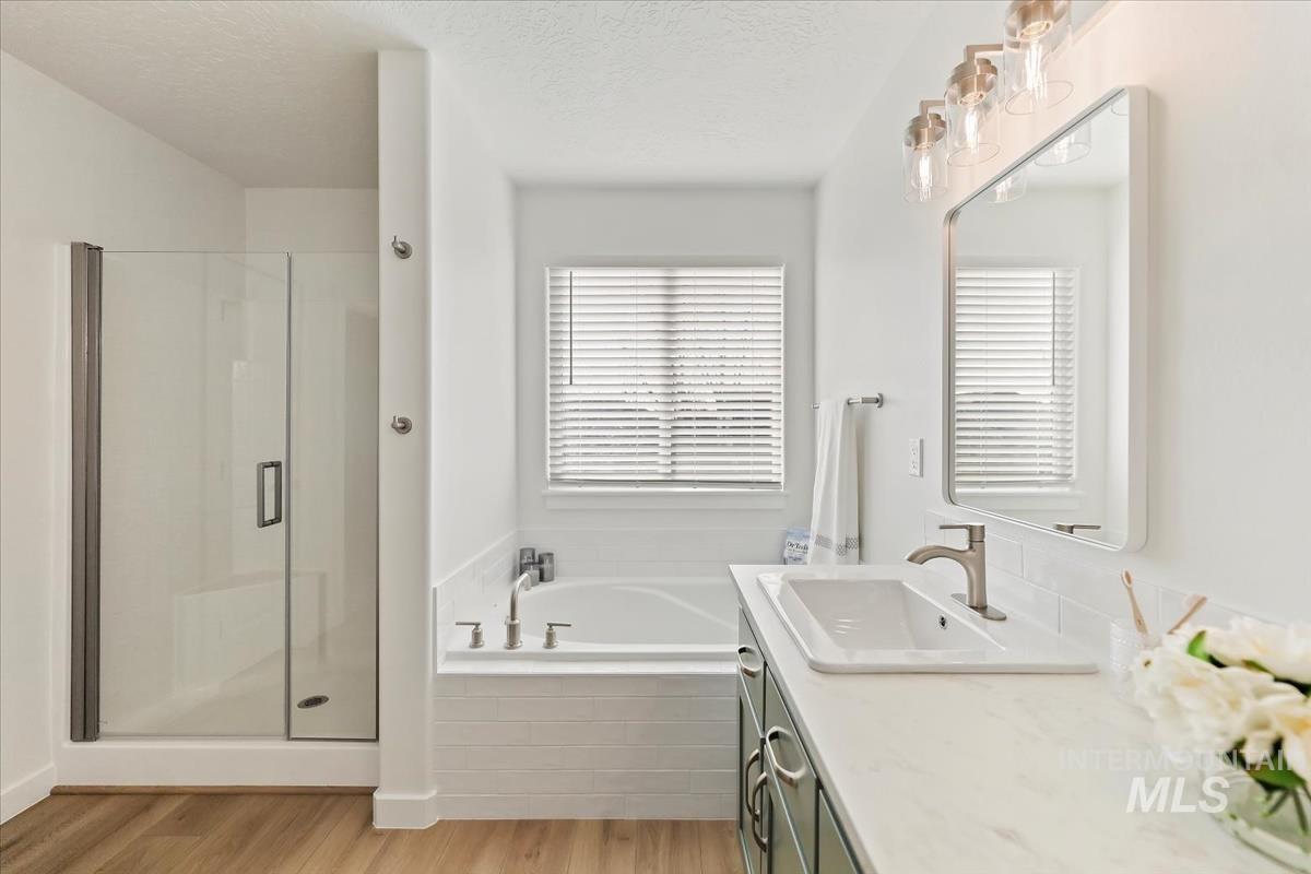 20538 Whitman Ave, Caldwell, Idaho 83605, 5 Bedrooms, 3 Bathrooms, Residential For Sale, Price $474,700,MLS 98971920