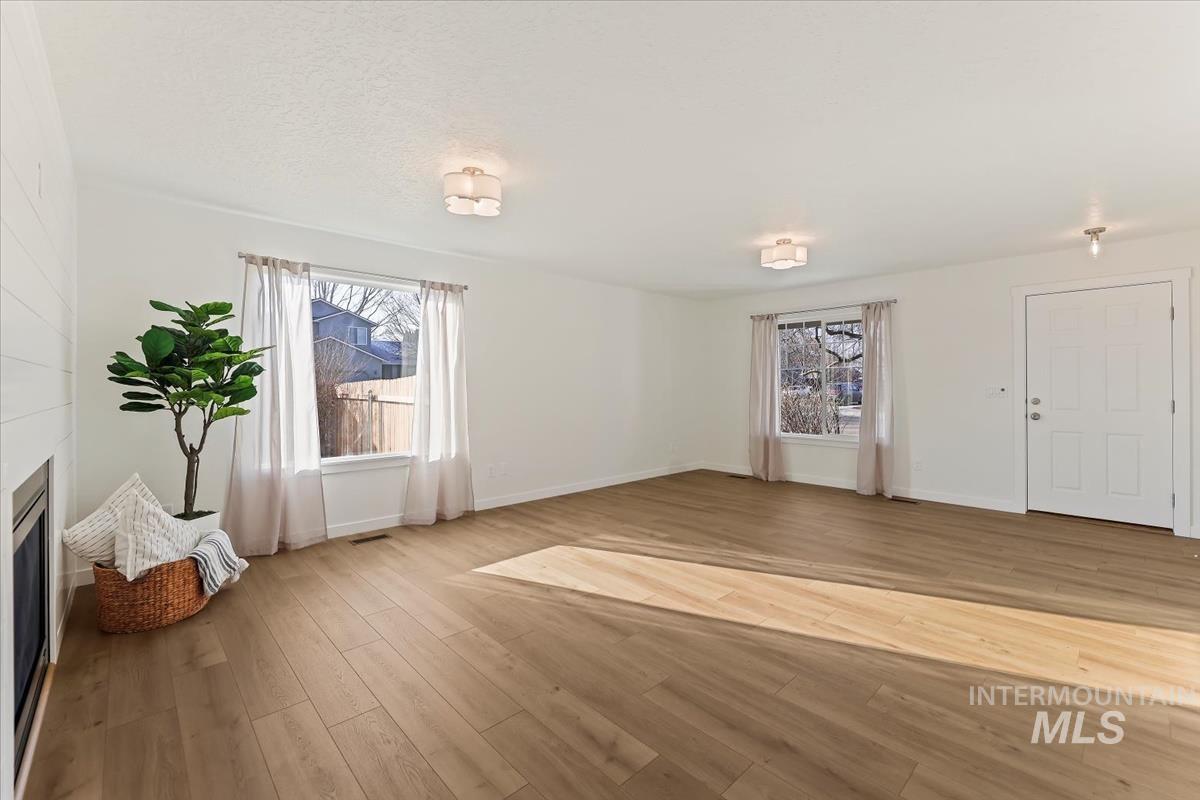 20538 Whitman Ave, Caldwell, Idaho 83605, 5 Bedrooms, 3 Bathrooms, Residential For Sale, Price $474,700,MLS 98971920