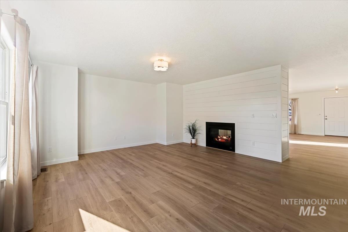 20538 Whitman Ave, Caldwell, Idaho 83605, 5 Bedrooms, 3 Bathrooms, Residential For Sale, Price $474,700,MLS 98971920