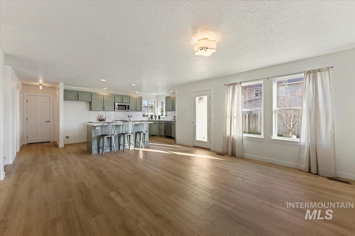 20538 Whitman Ave, Caldwell, Idaho 83605, 5 Bedrooms, 3 Bathrooms, Residential For Sale, Price $474,700,MLS 98971920